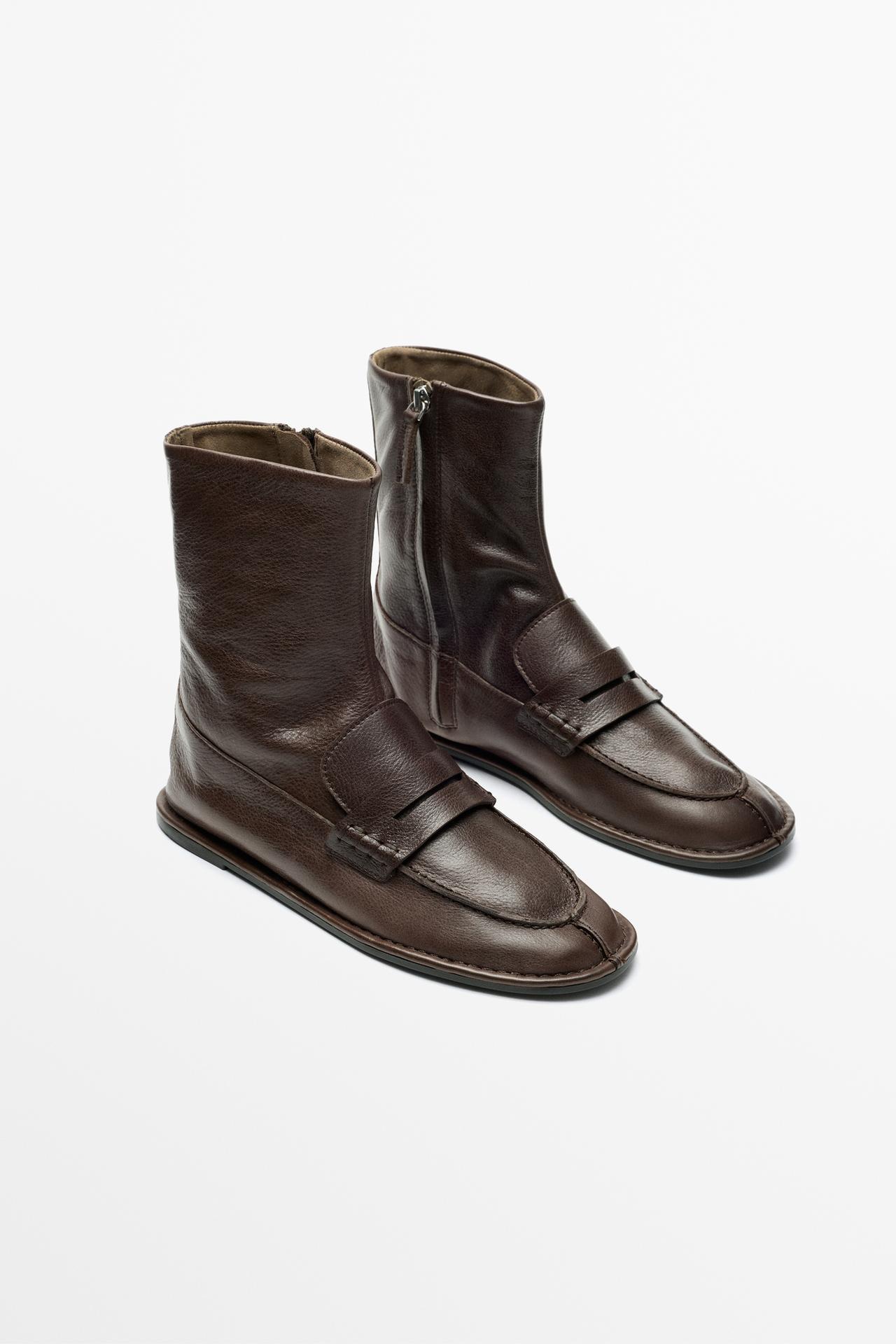 Ankle soft leather loafer with vamp strap — BROWN