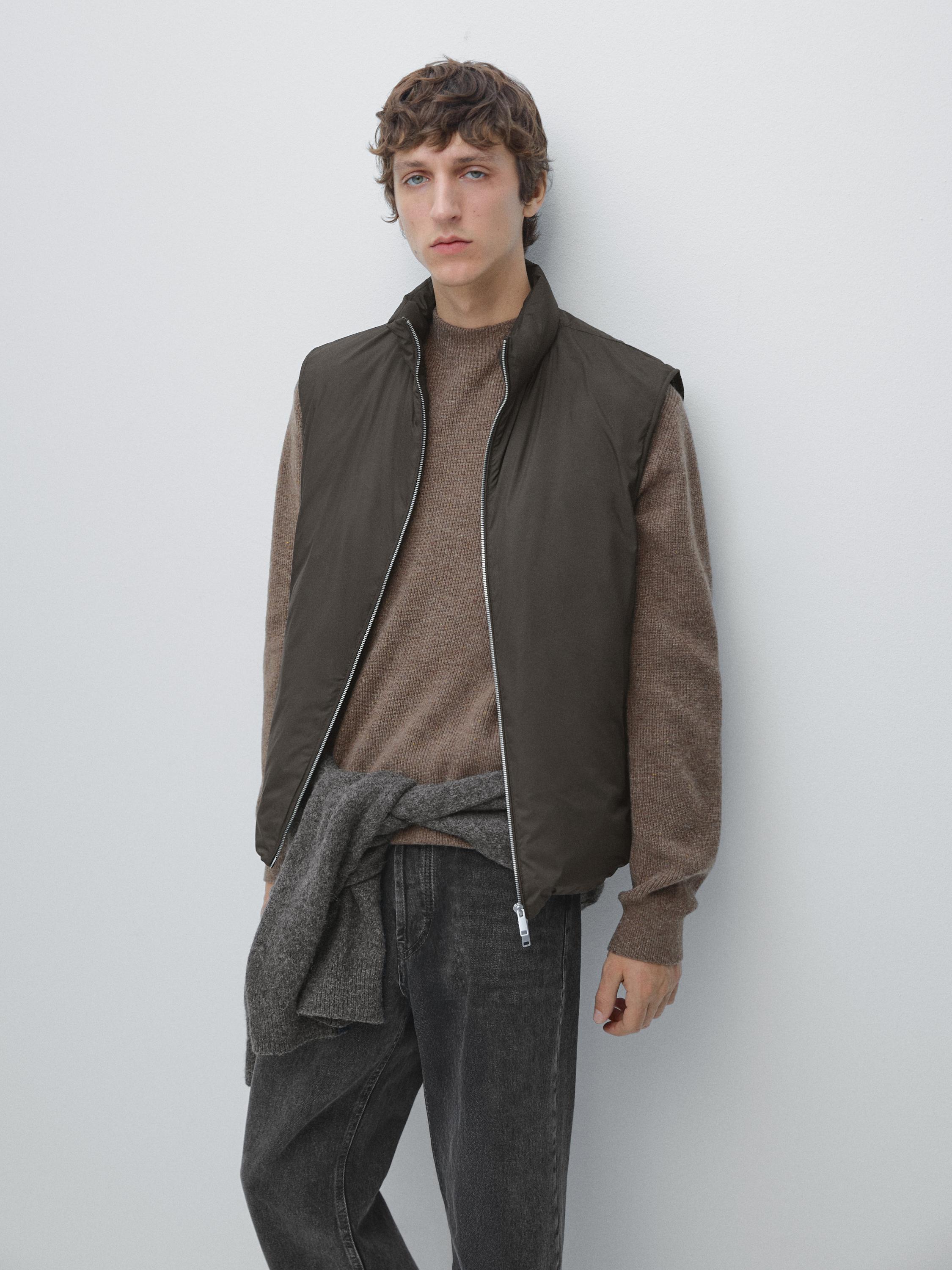 Water-repellent extra lightweight puffer gilet — Chocolate