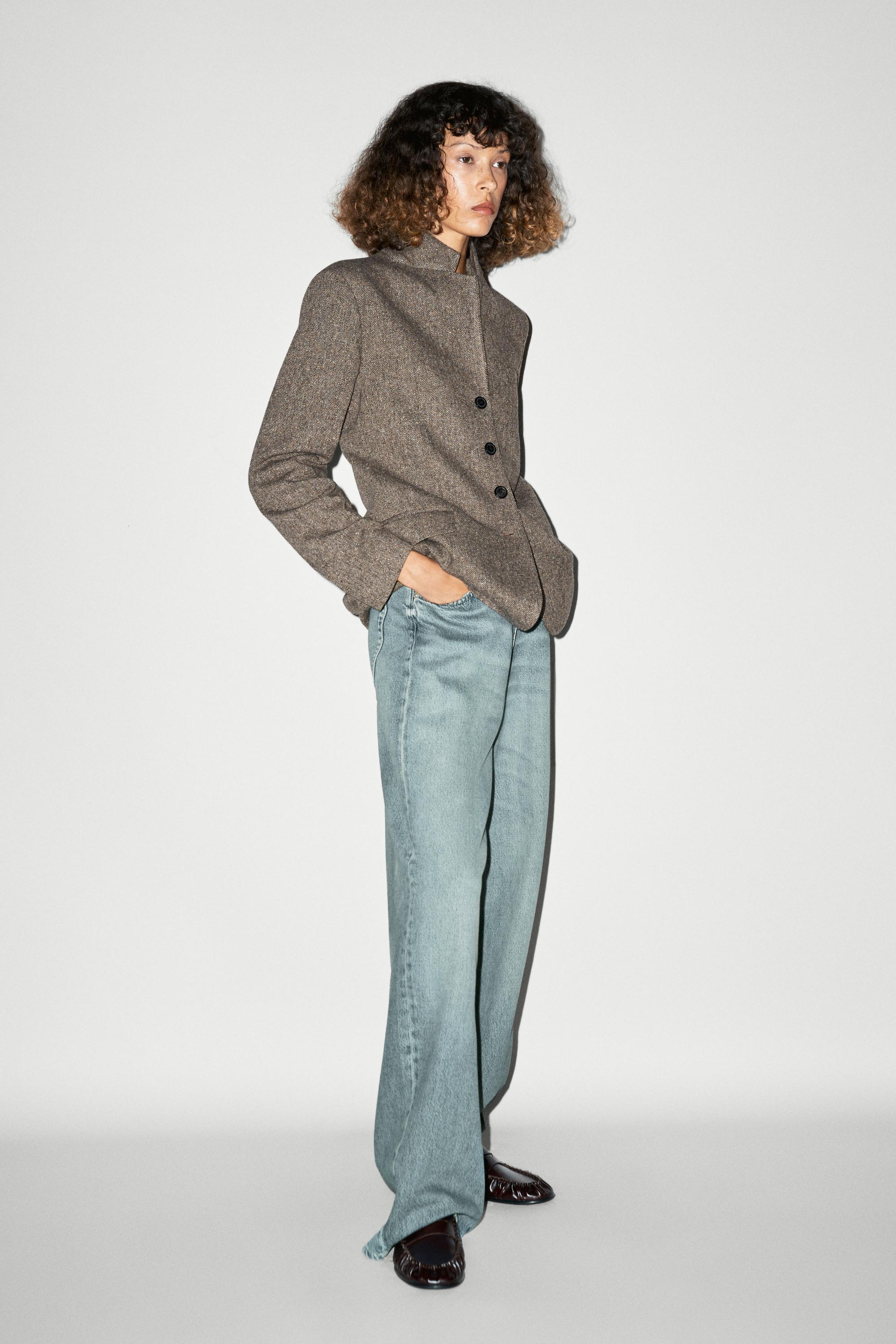 Cropped wool blend blazer