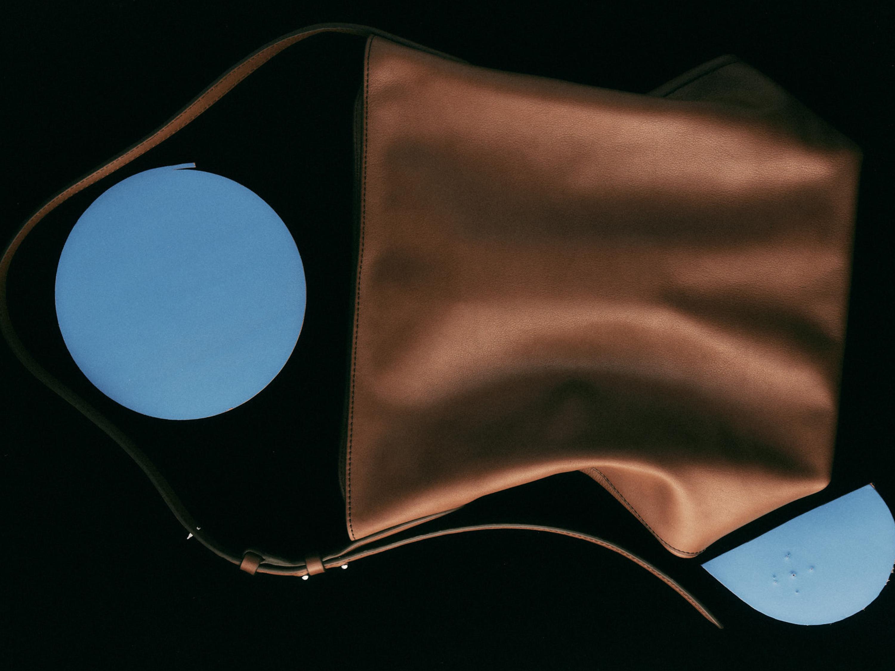 Nappa leather bucket bag — MOLE BROWN