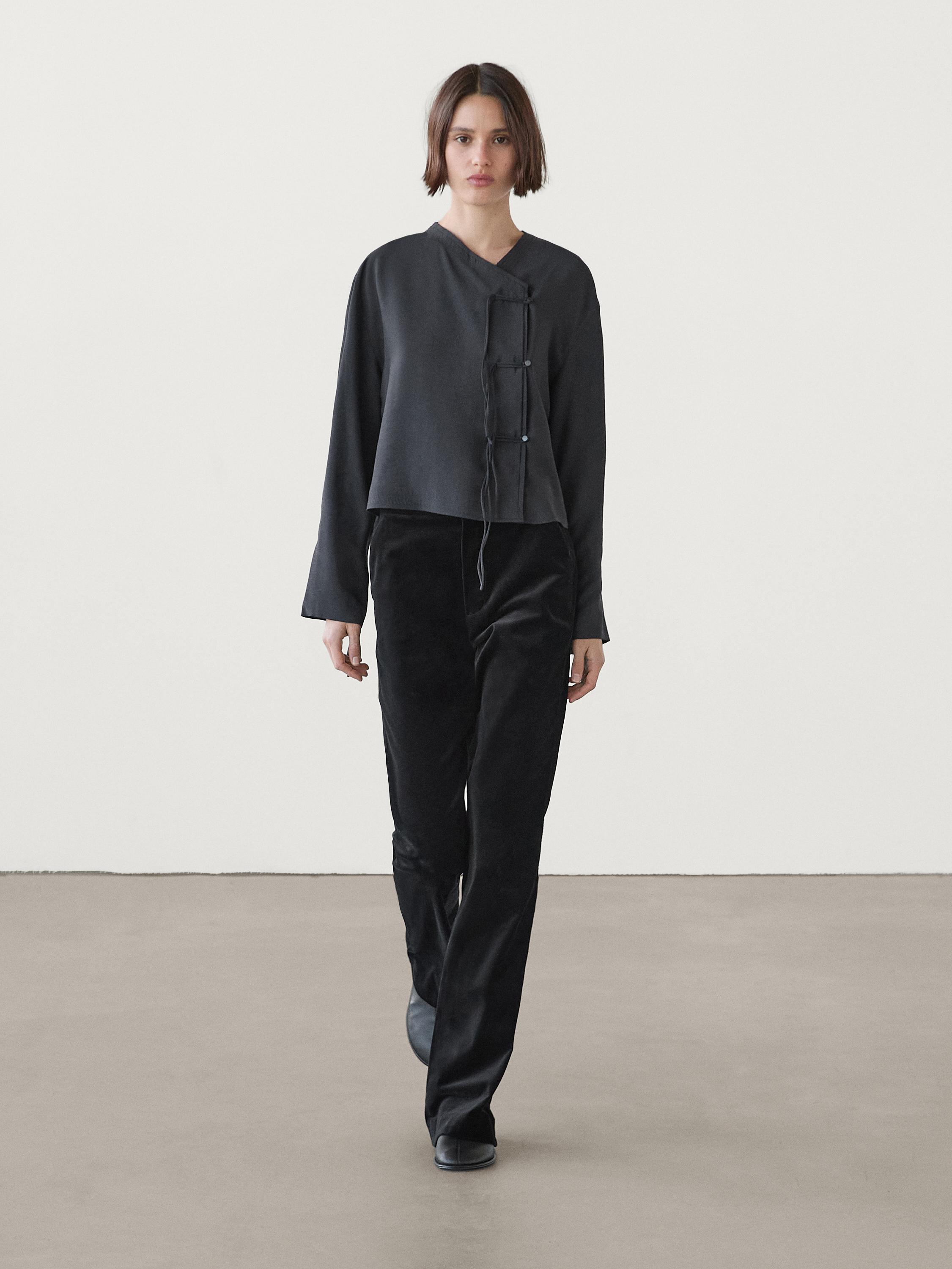 Modal blend shirt with pleat detail · Black · Shirts | Massimo Dutti