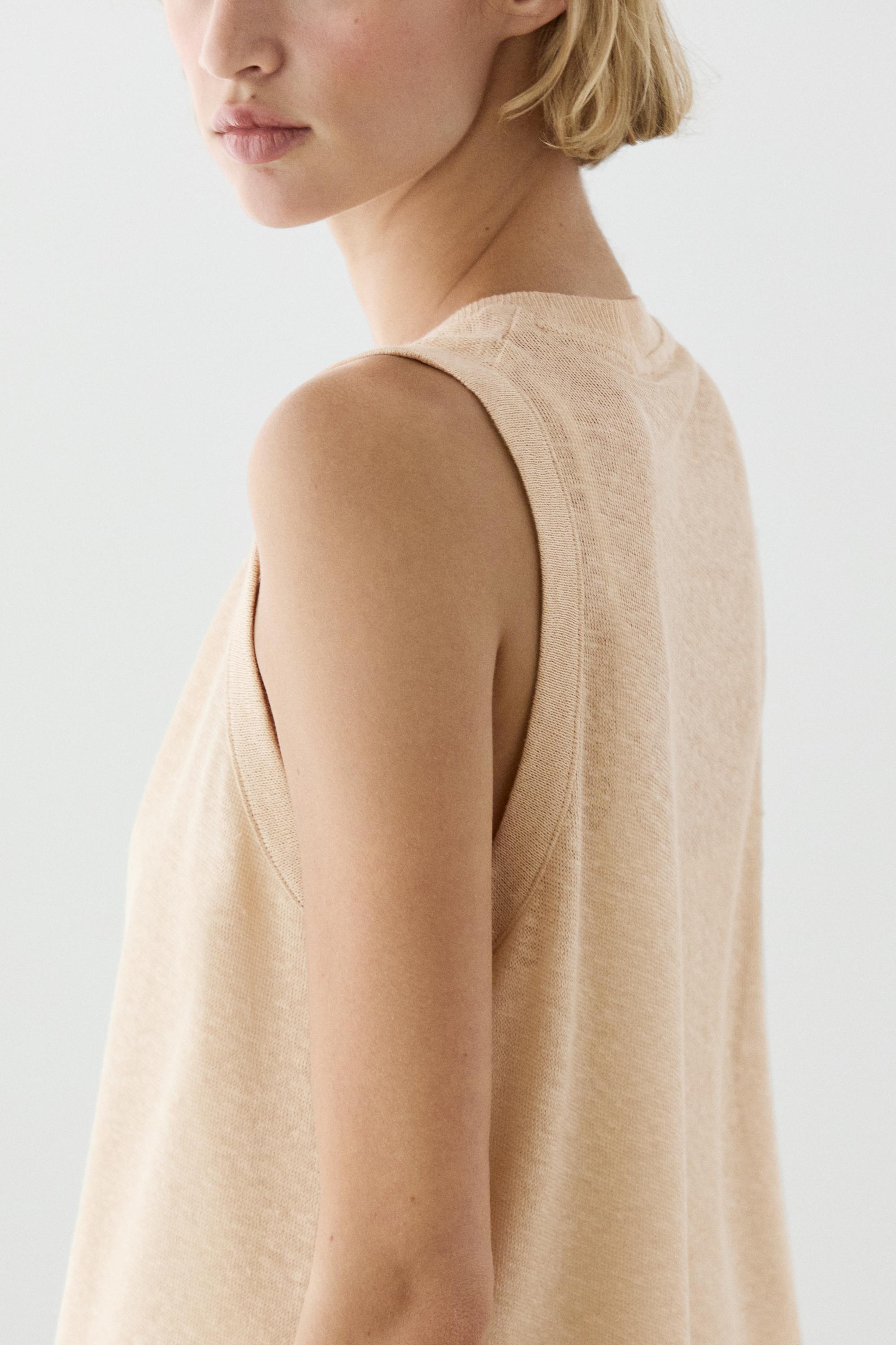 Sleeveless top with lace detail — Washed