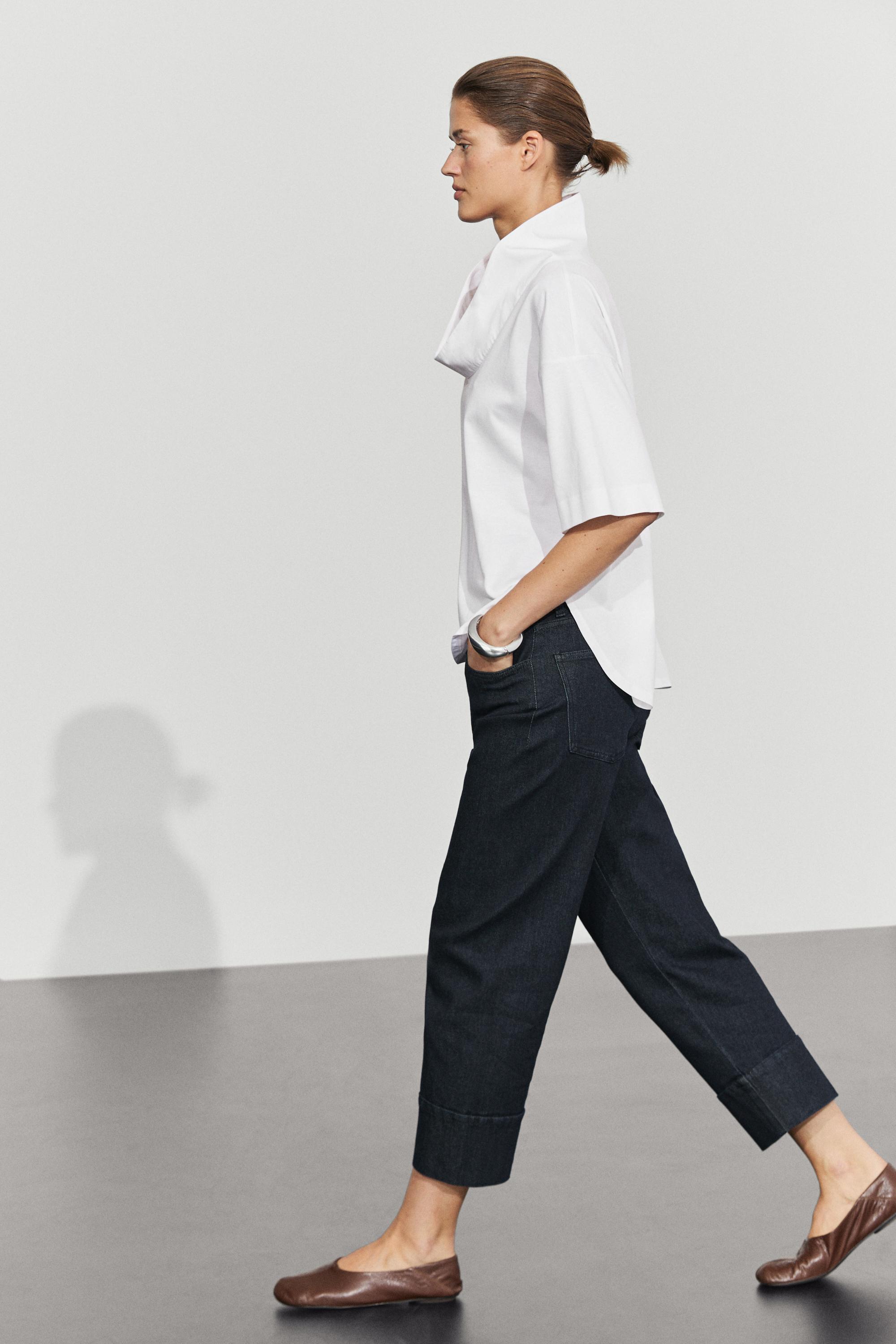 Short sleeve cotton blouse with open neck