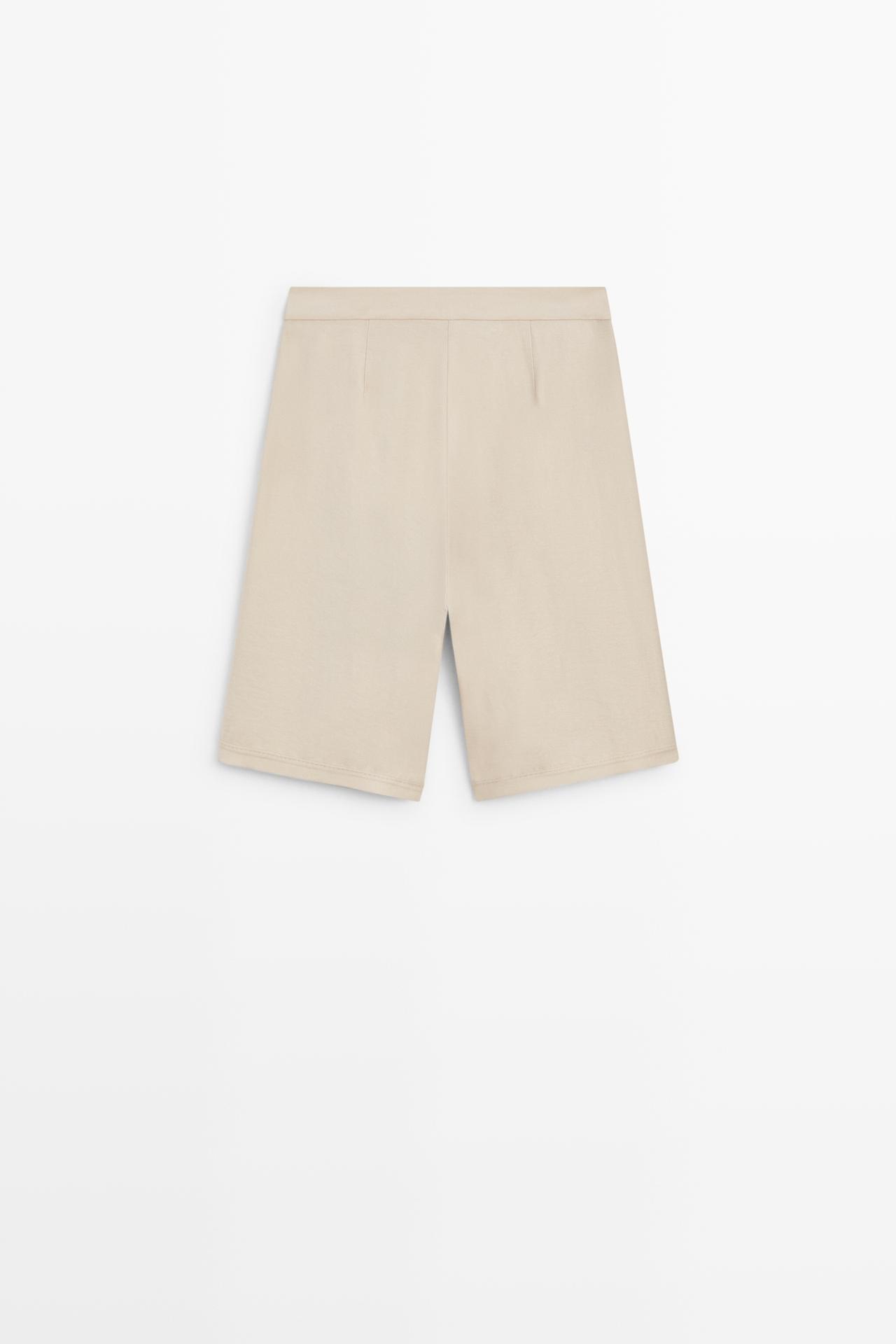 Flowing pleated Bermuda shorts - STUDIO — STONE