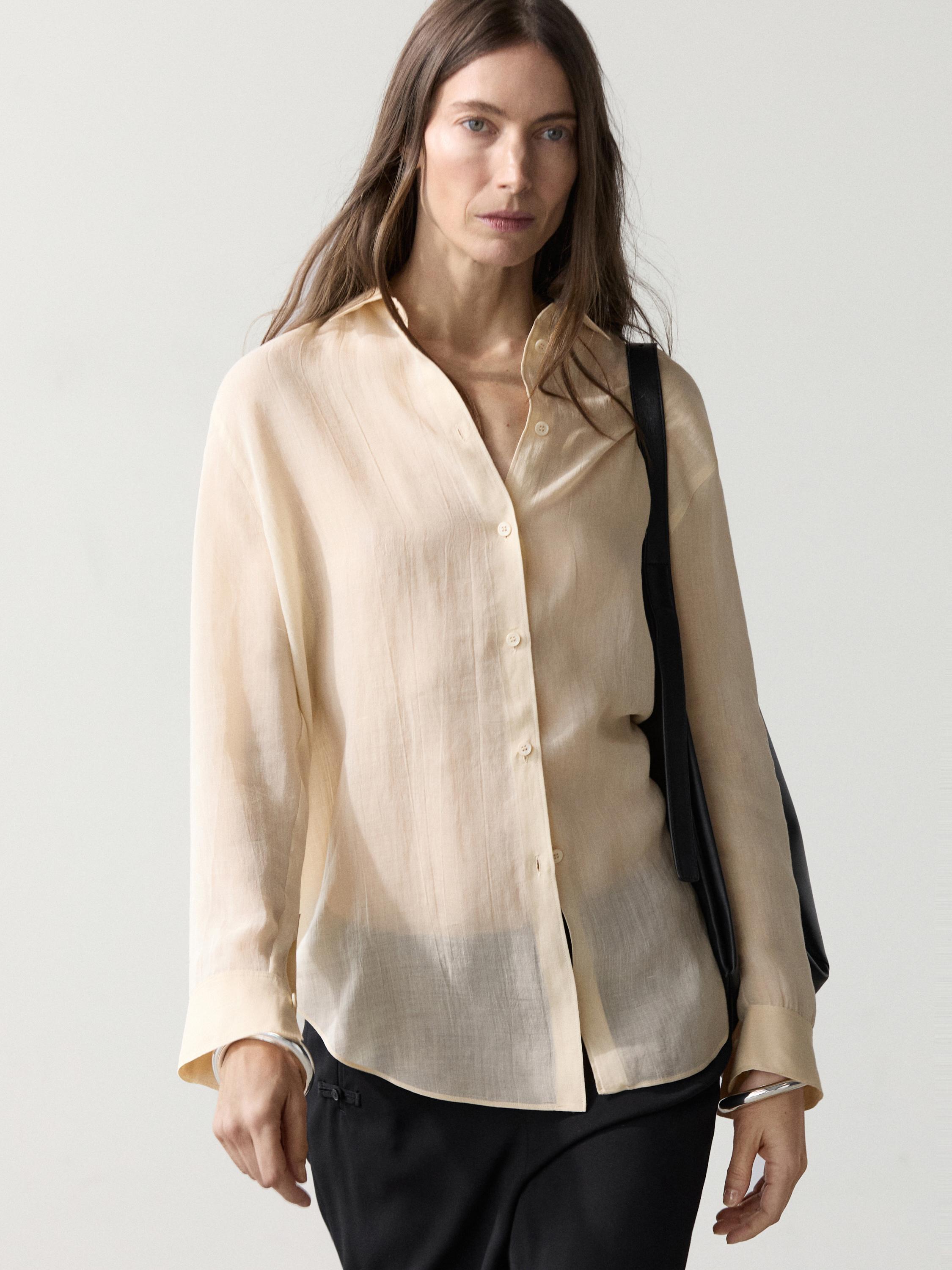 Flowing shirt with shirt collar — Beige
