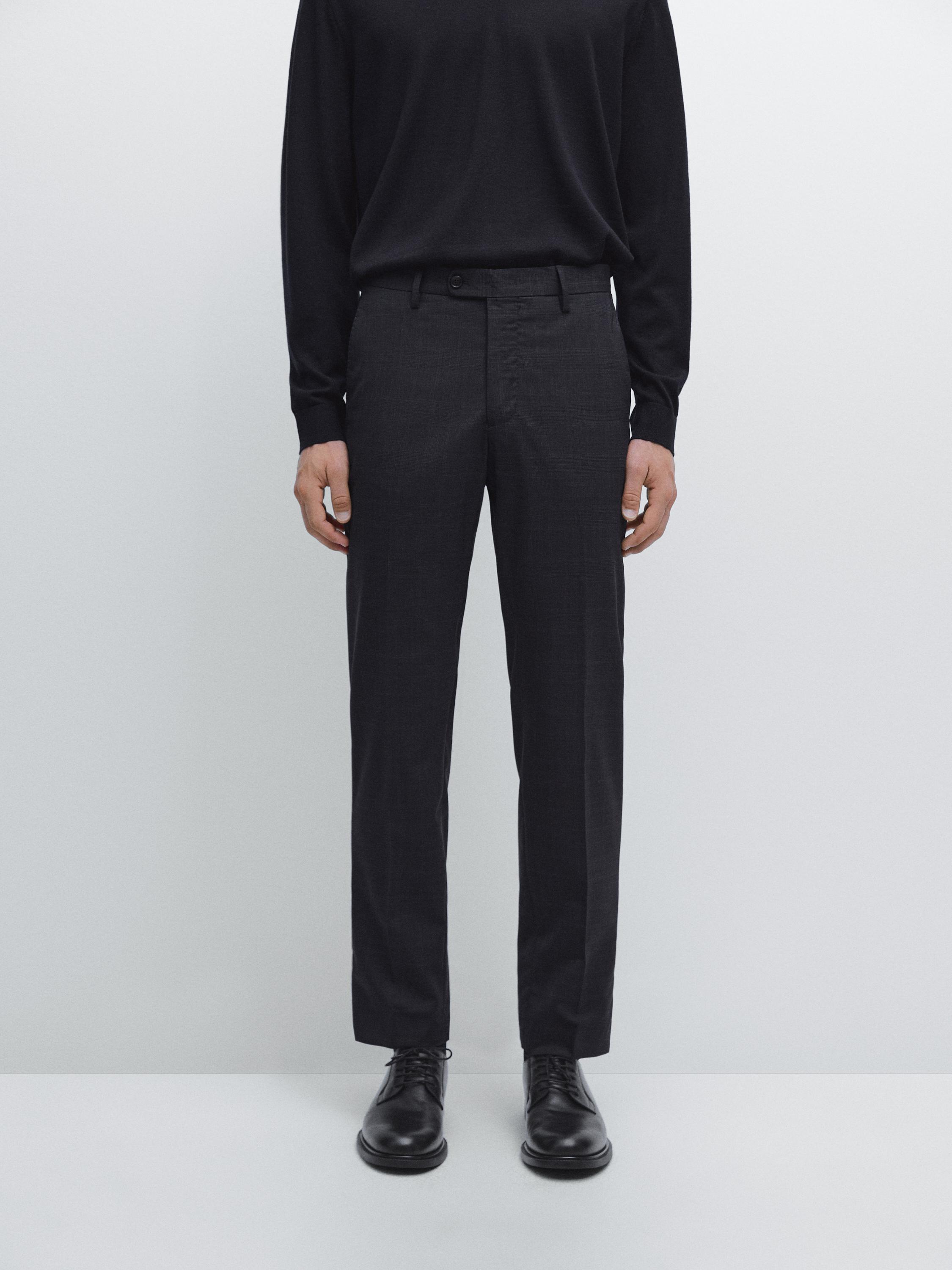 Kariraste hlače iz 100 % volne