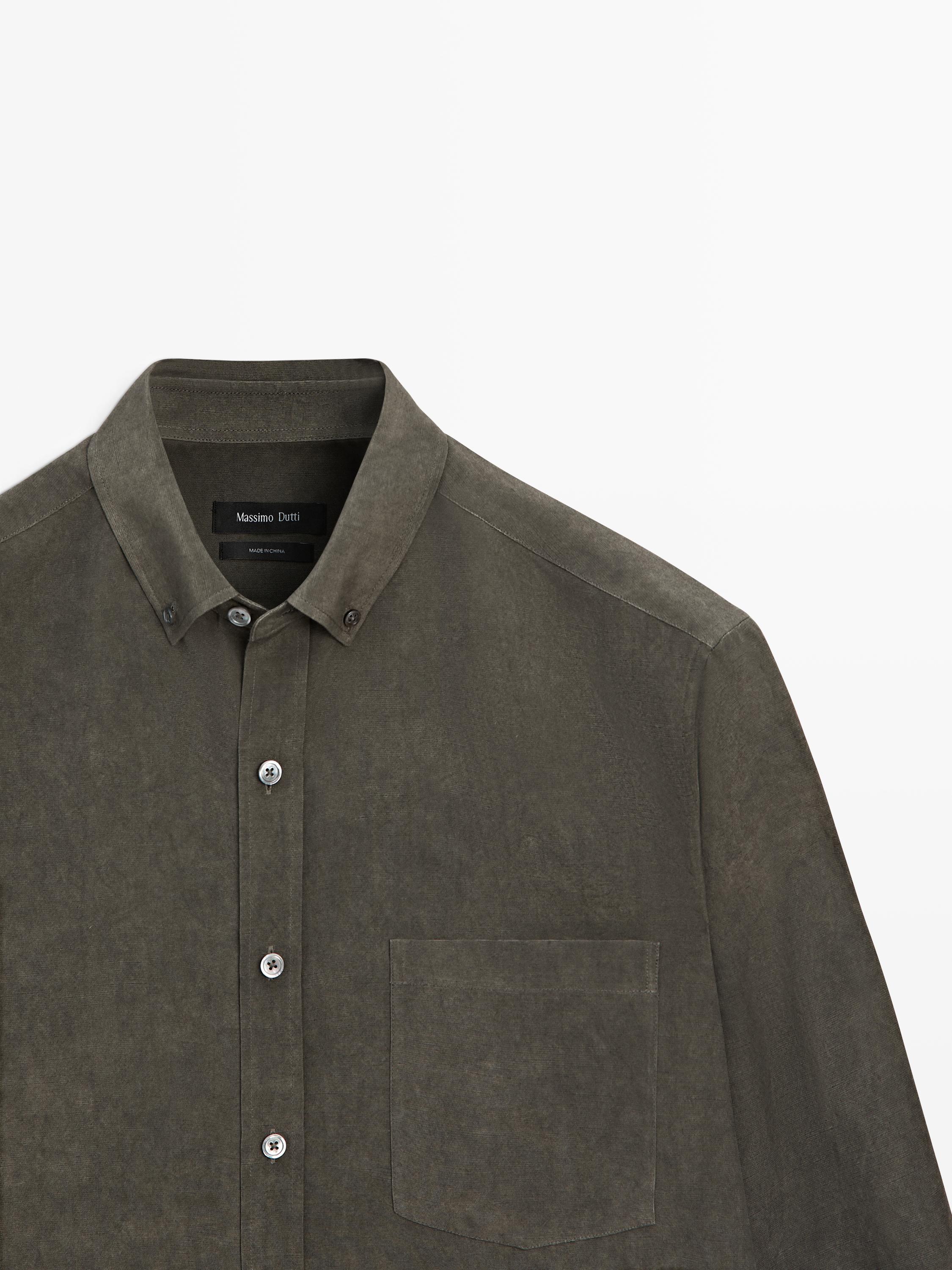 Flowing regular fit shirt with pocket — DARK KHAKI