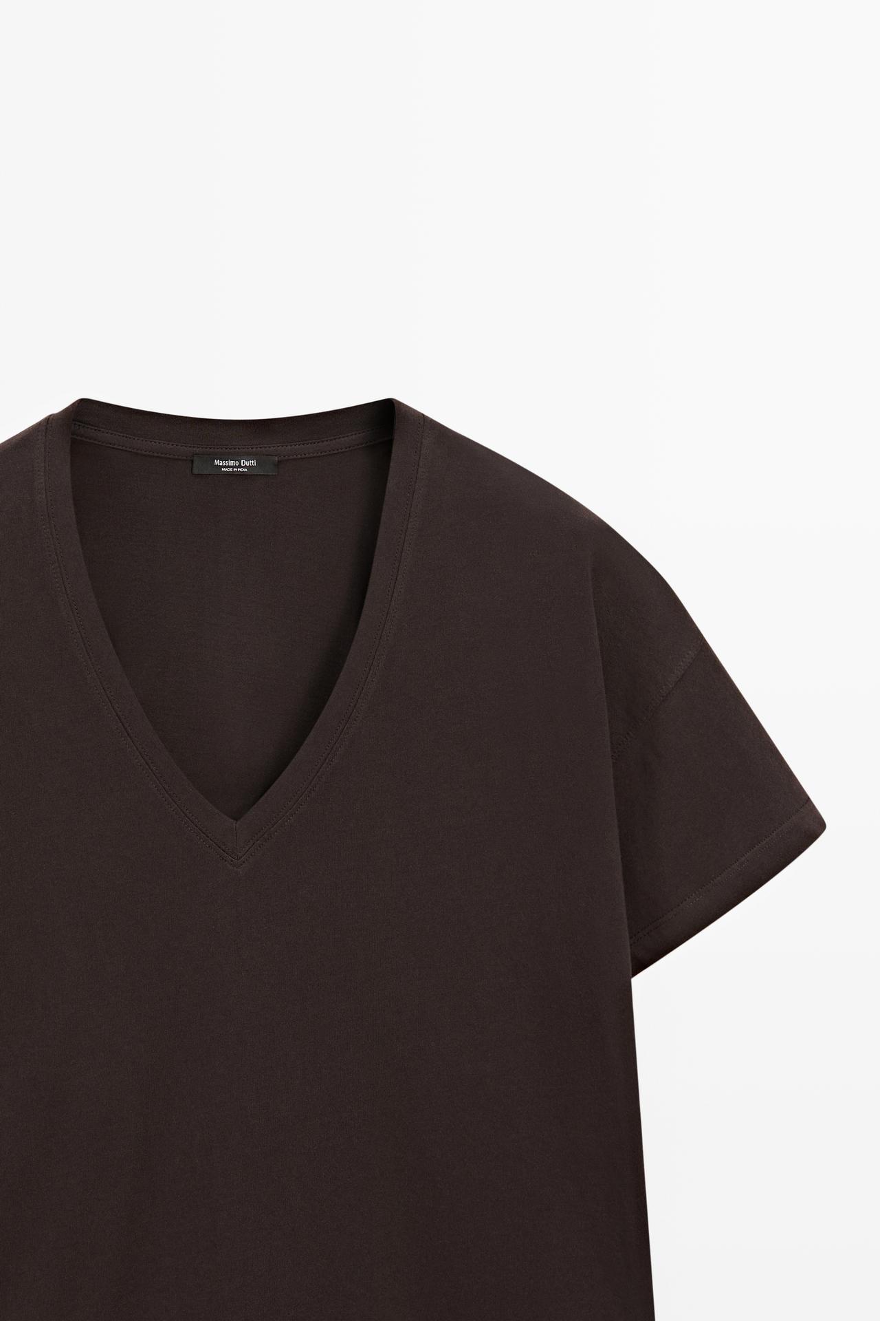 Flowing cropped fit V-neck T-shirt — BROWN
