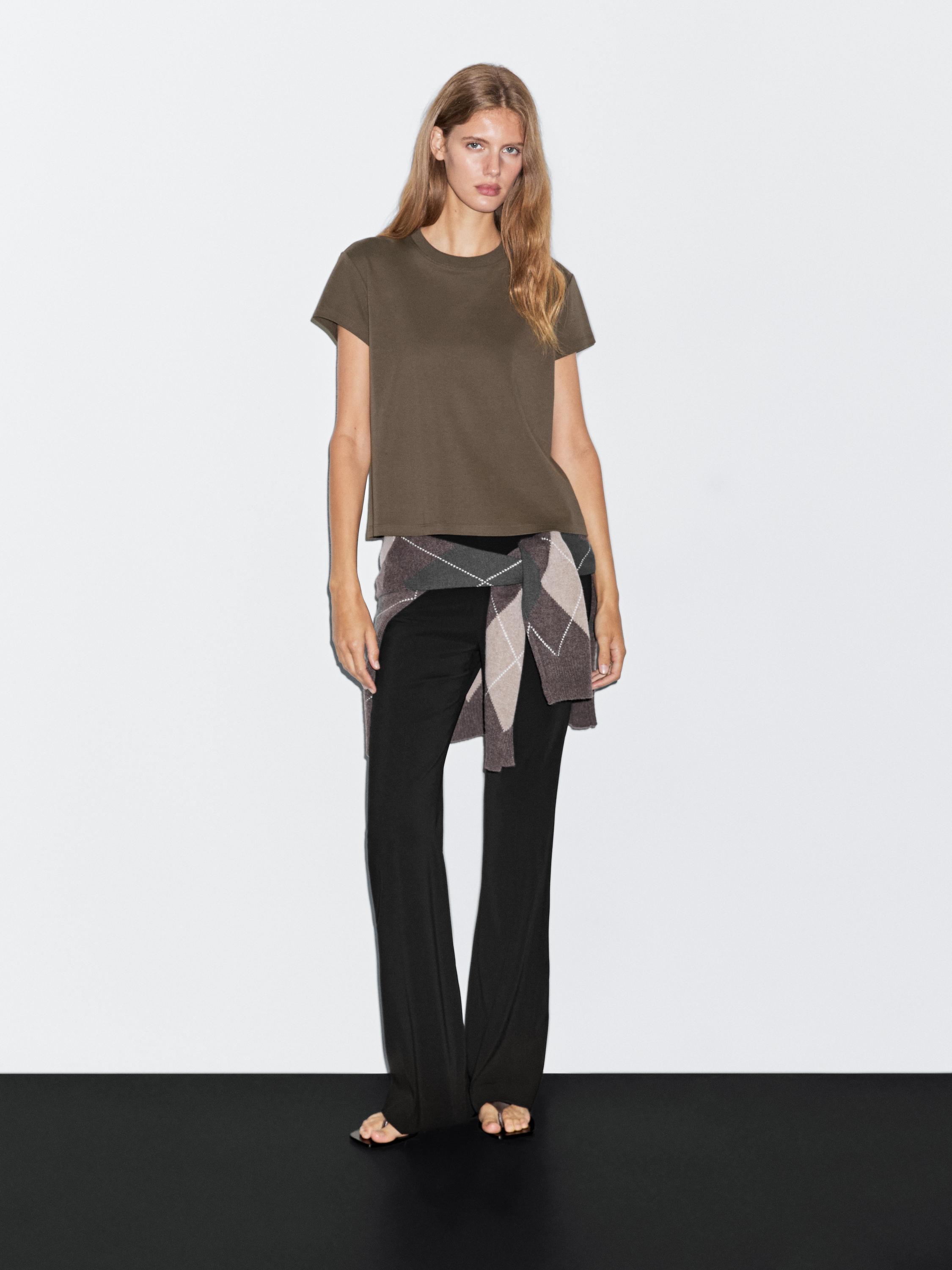 Cropped T-shirt with contrast ribbed trims