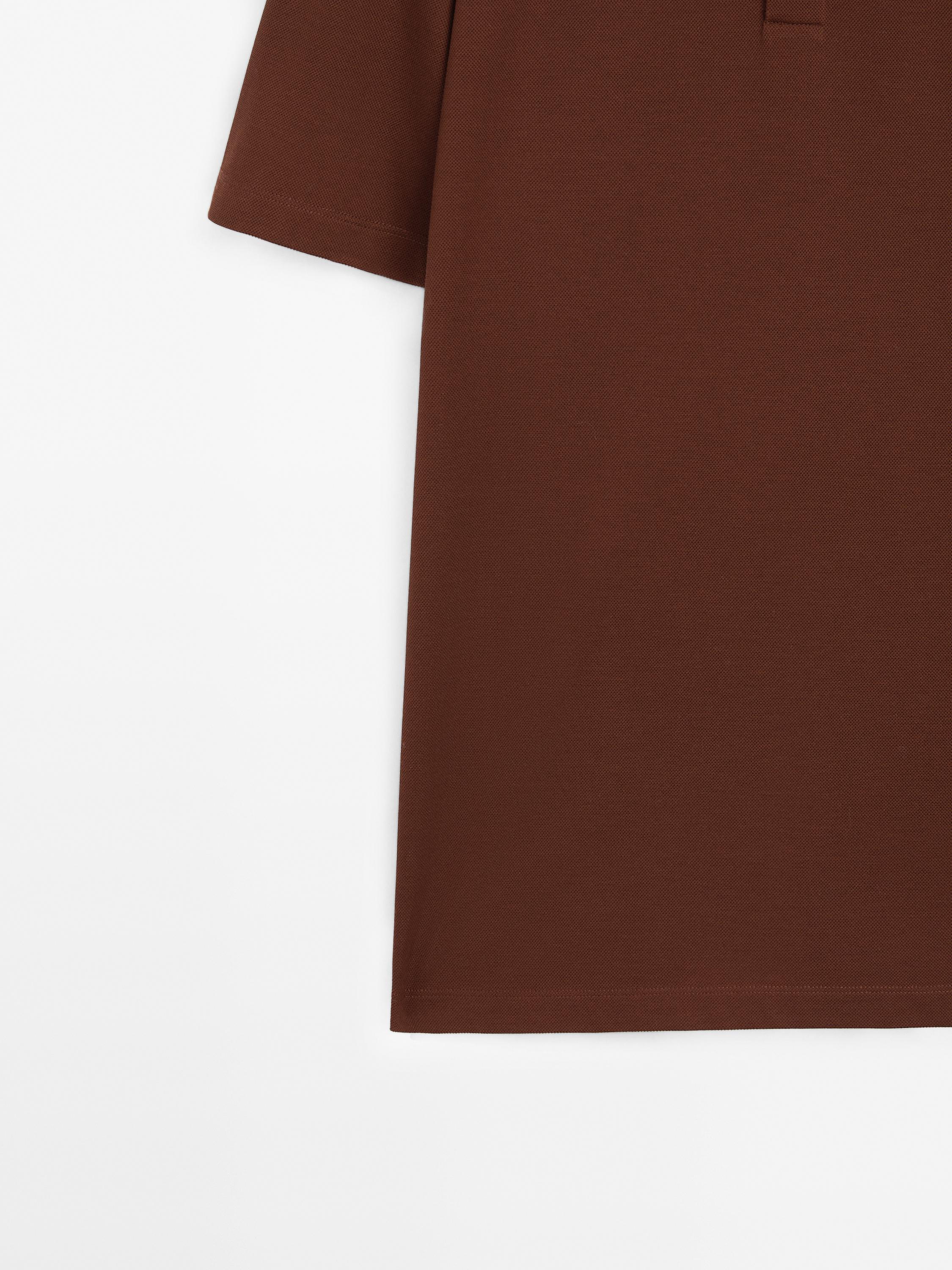 100% cotton polo shirt with micro textured weave