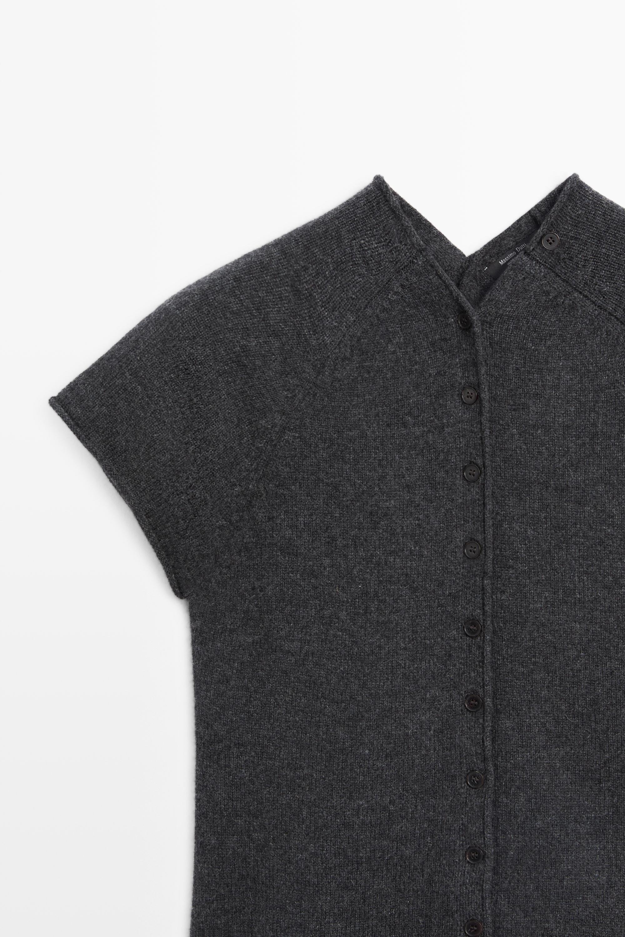 100% Cashmere button-front knit vest — ANTHRACITE GREY