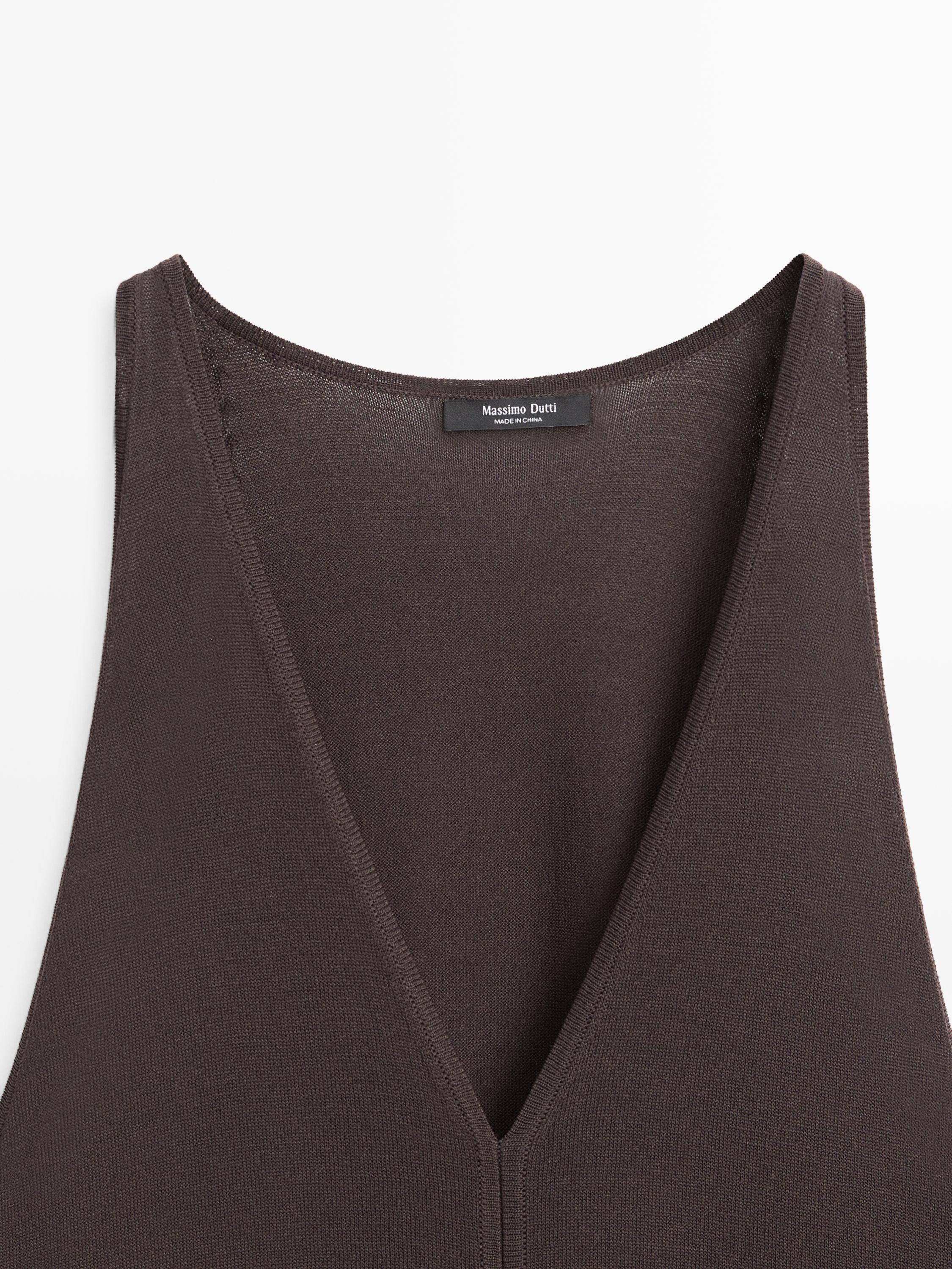 Flowing V-neck midi dress — BROWN