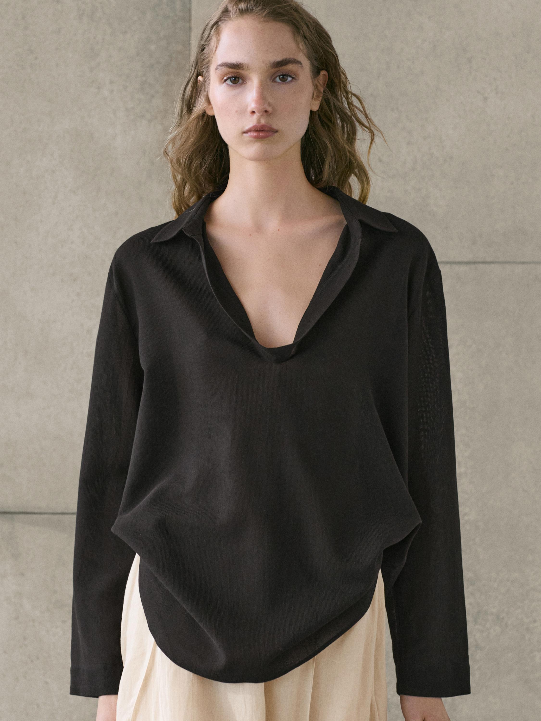 Flowing cotton blend V-neck shirt — BROWN