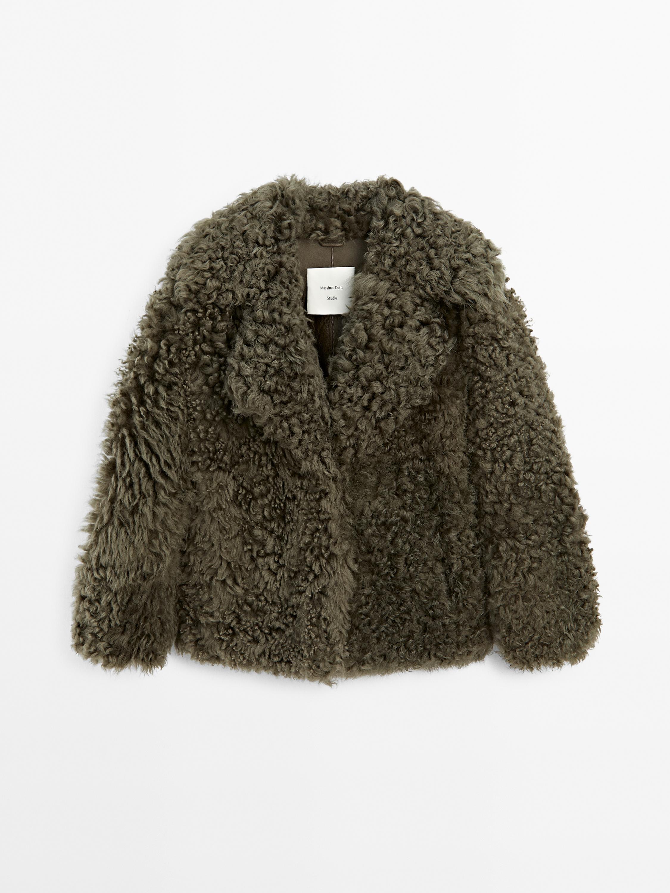 Long fur coat - Studio