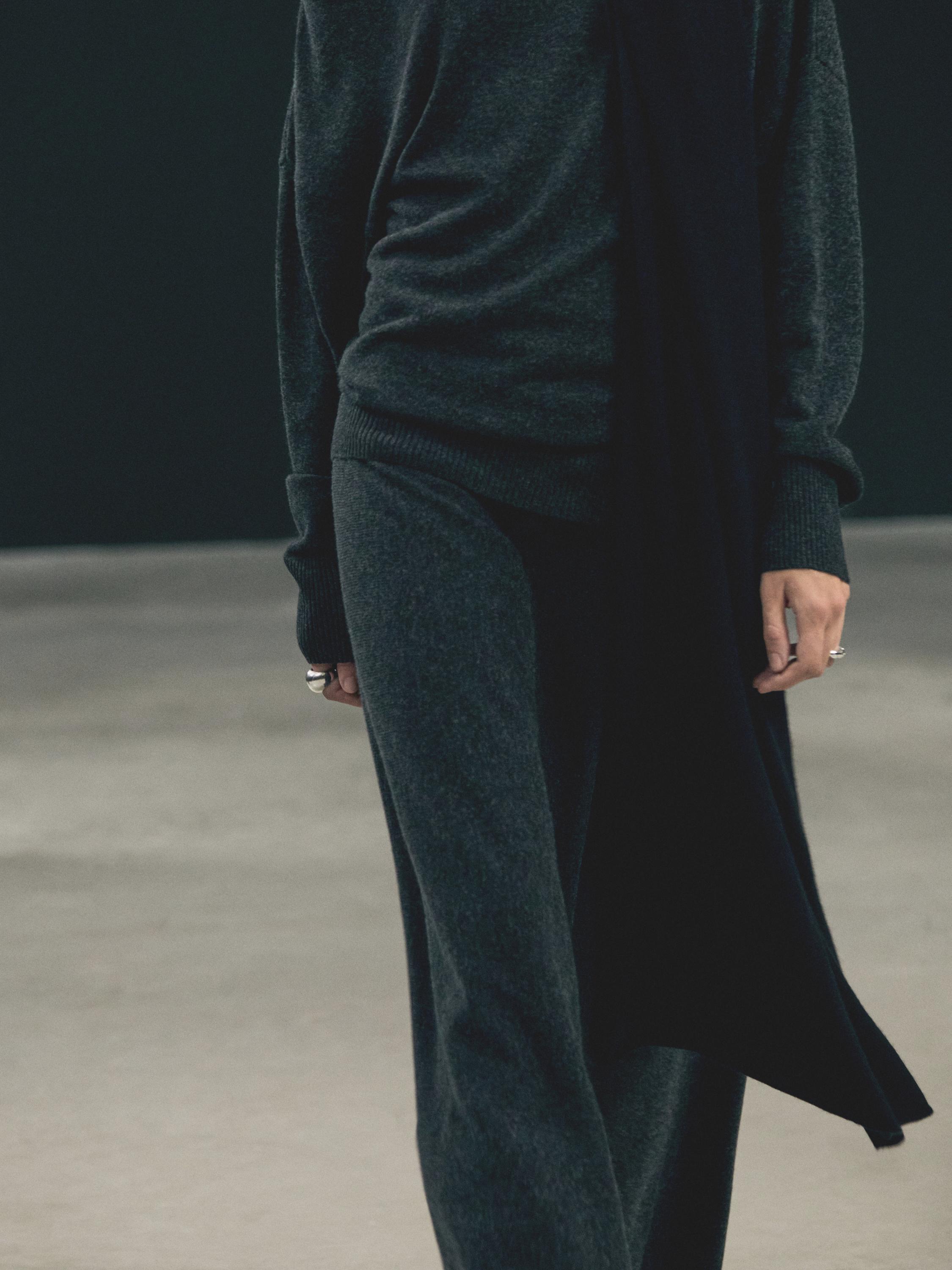 Long wool blend flared skirt