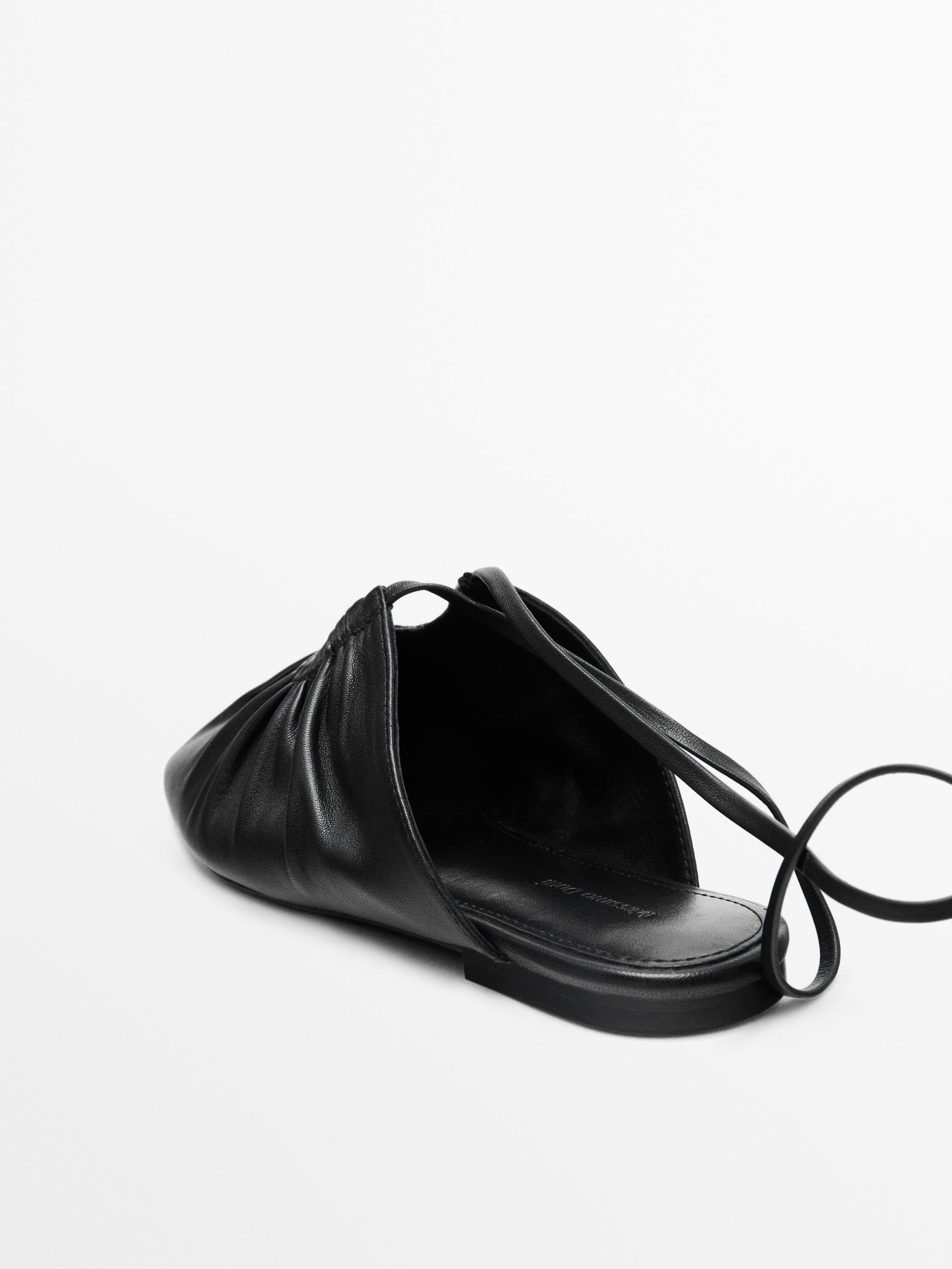 Wiązane balerinki ze skóry nappa na płaskiej podeszwie