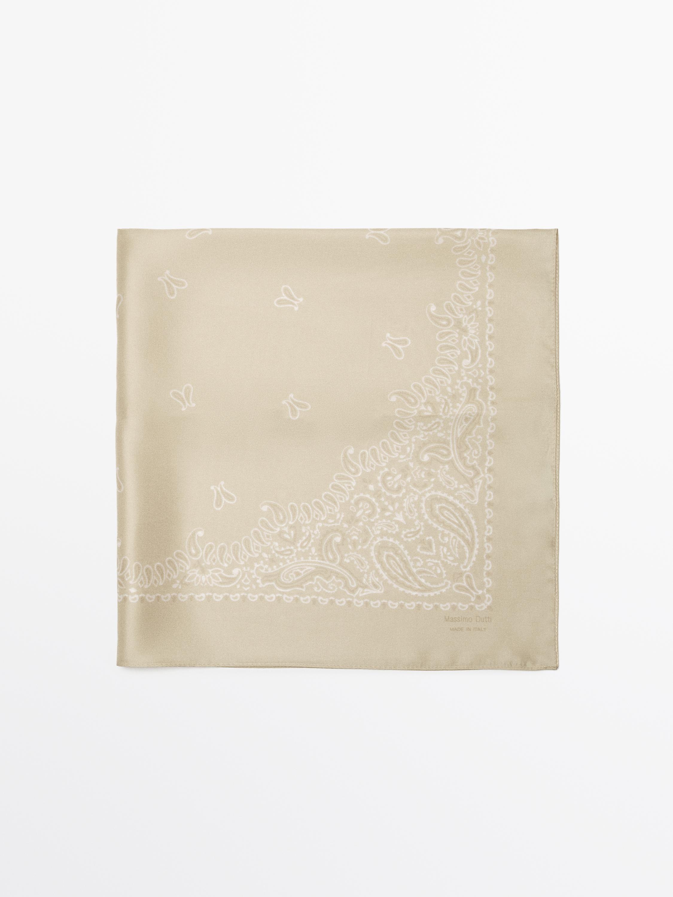 Bandana pasley print 100% silk