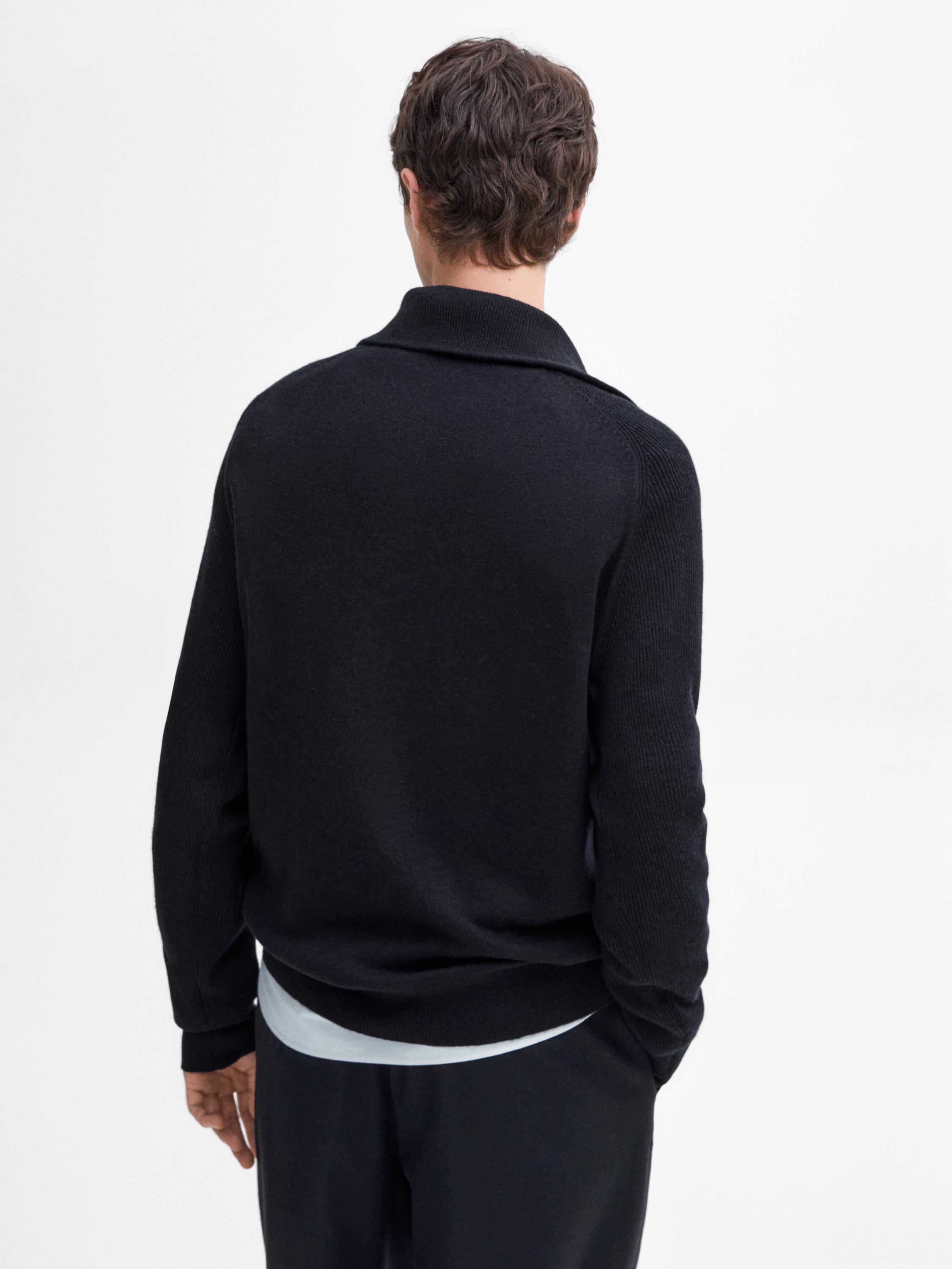 Mock neck knit sweater