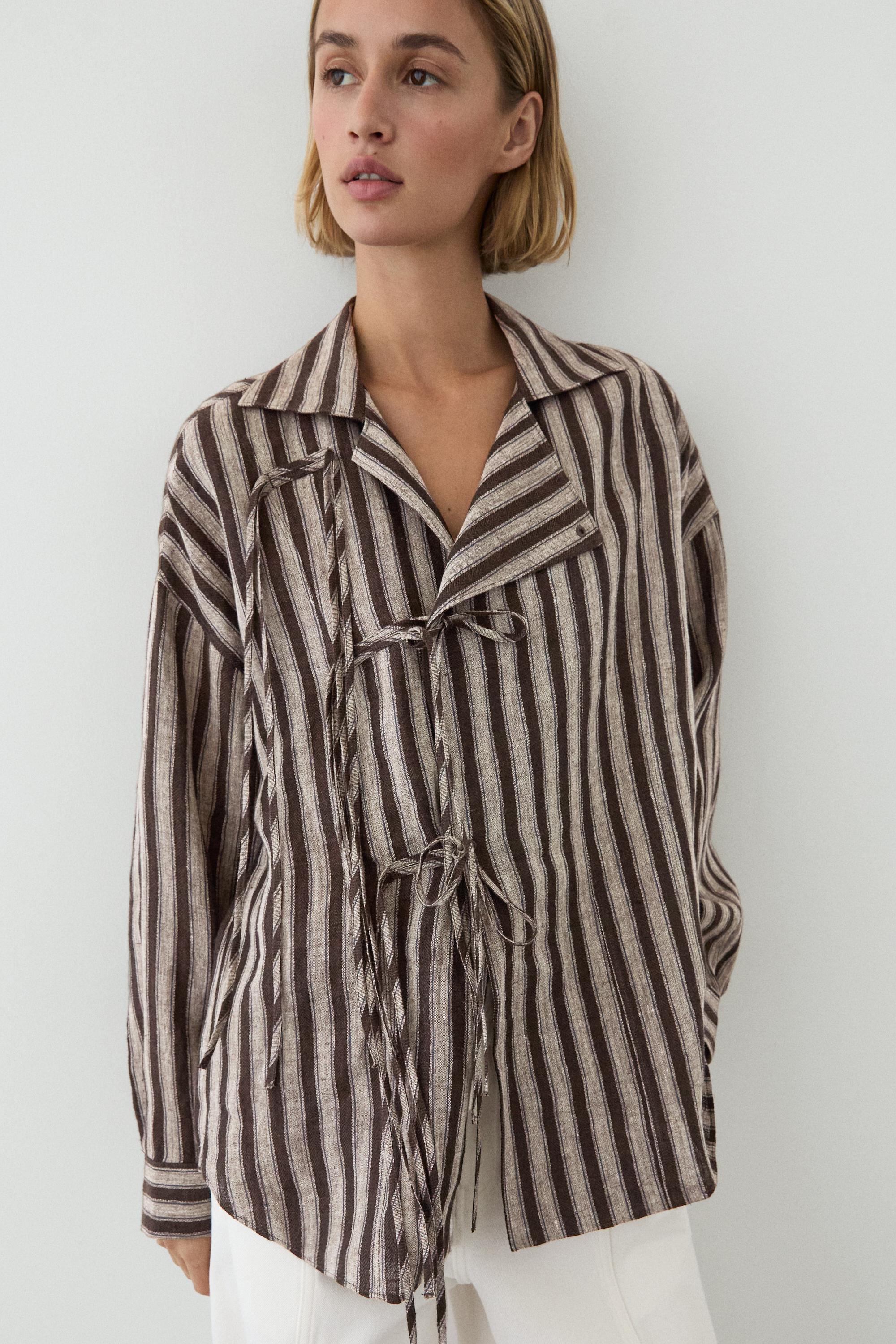 Chemise croisée à rayures avec nœud