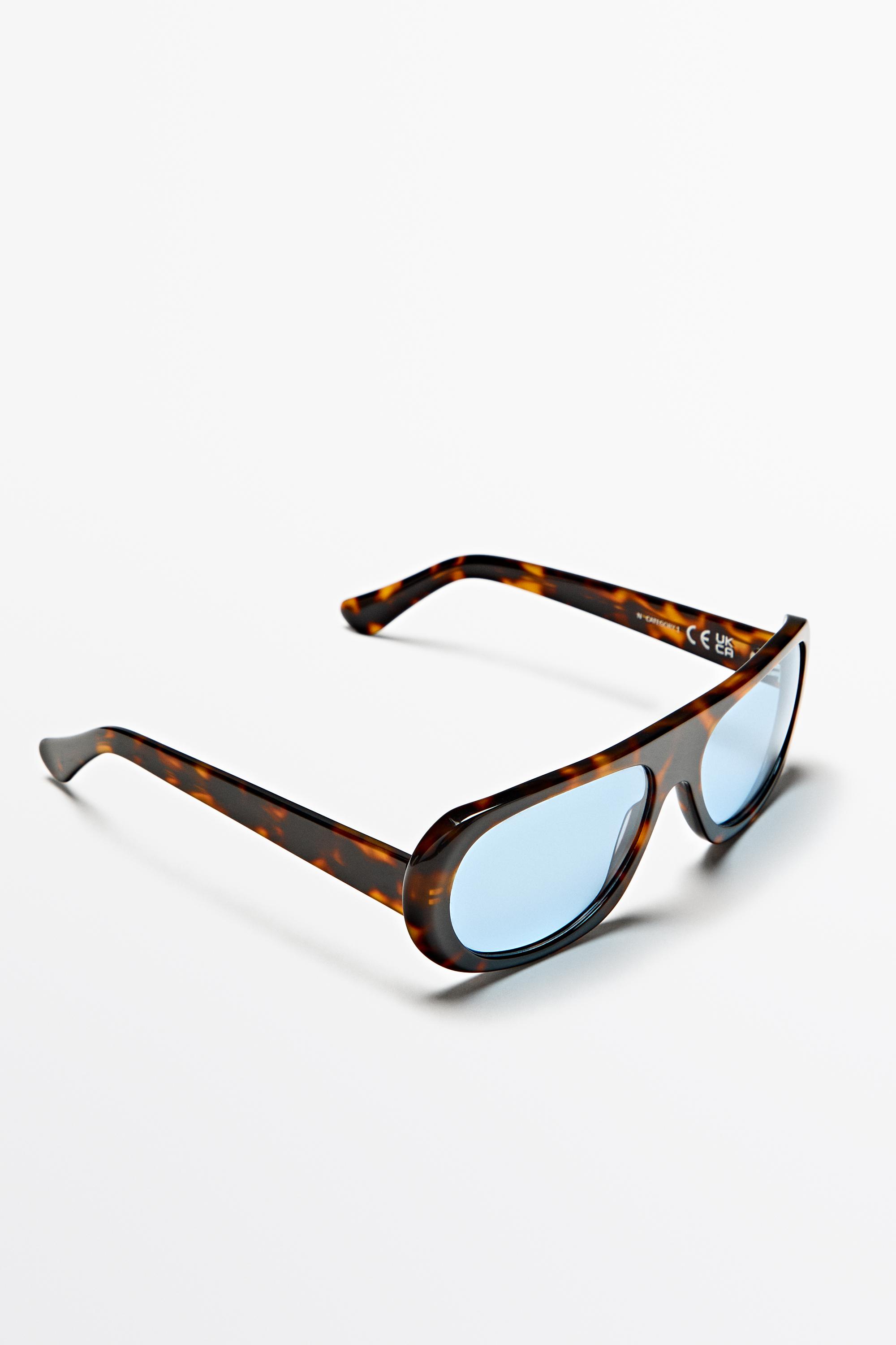 Wide tortoiseshell-effect sunglasses — BLUE