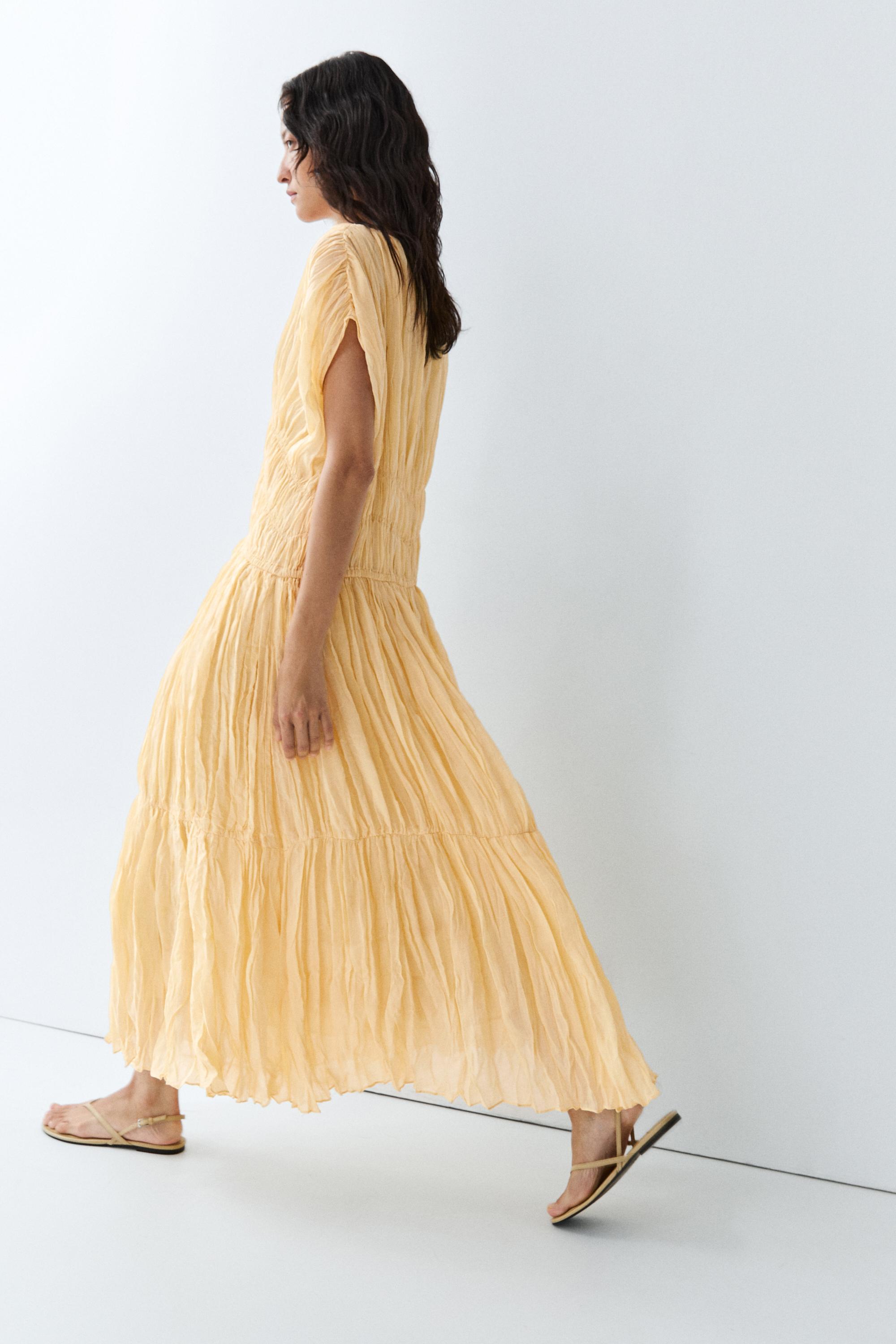 Flowing gathered midi dress — YELLOW