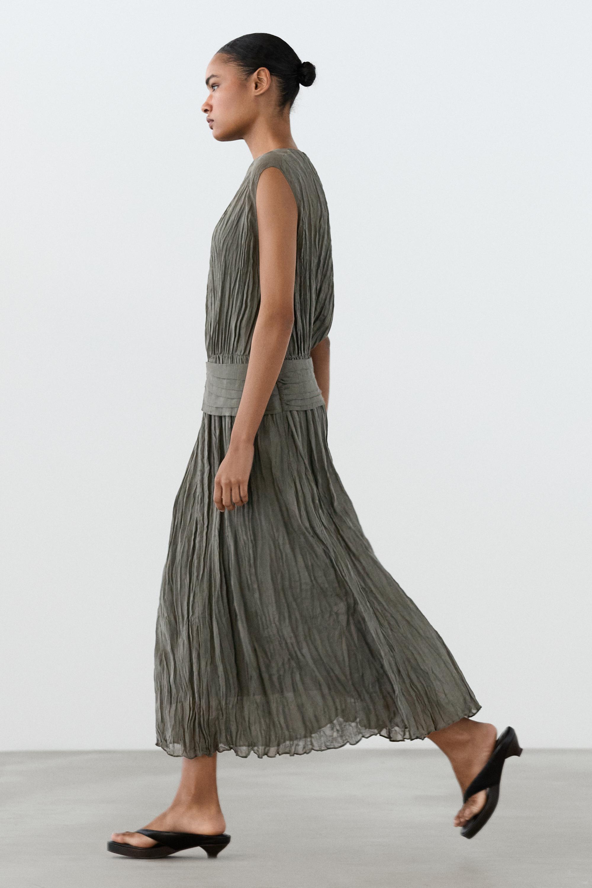 Textured flowing fabric dress with sash belt — GREY