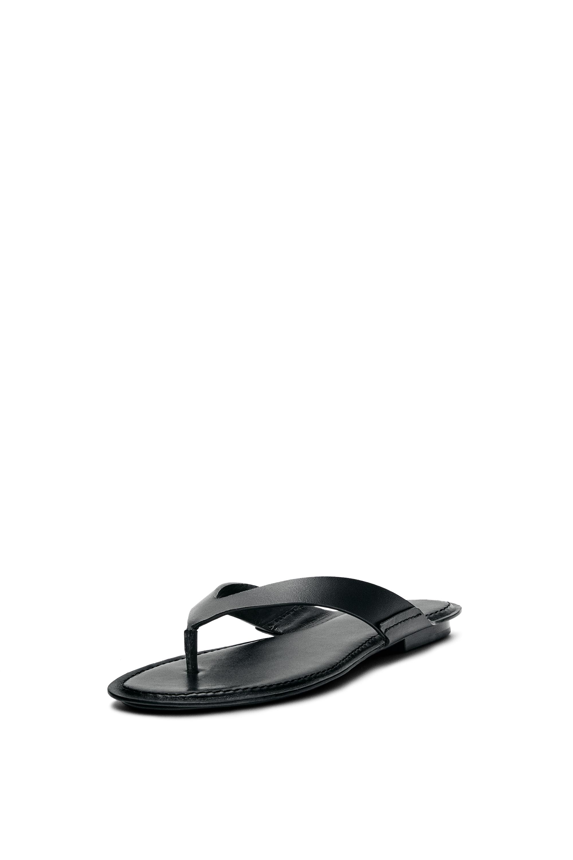Flat leather sandals — BLACK