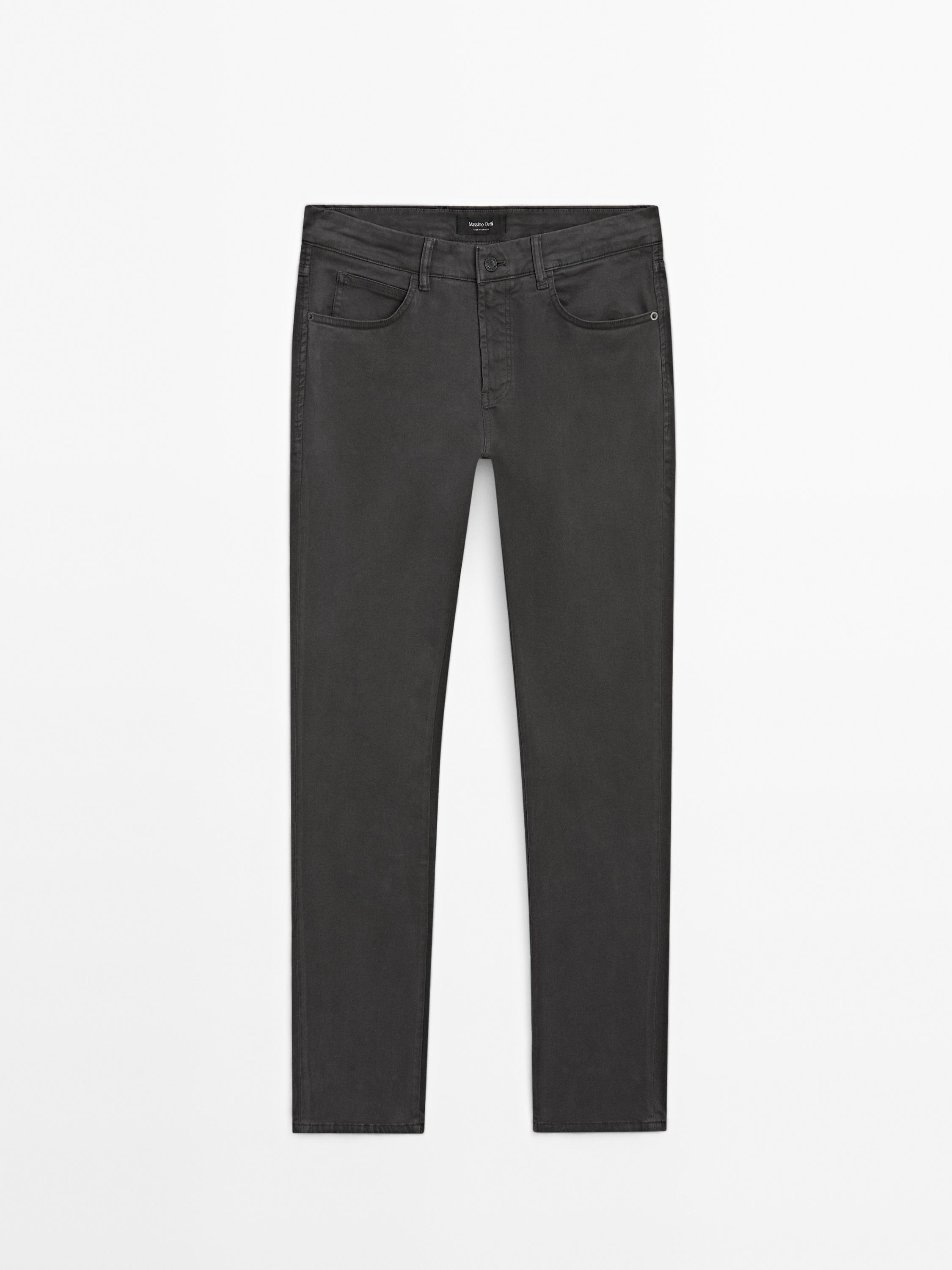 Jeans slim fit in satin misto cotone