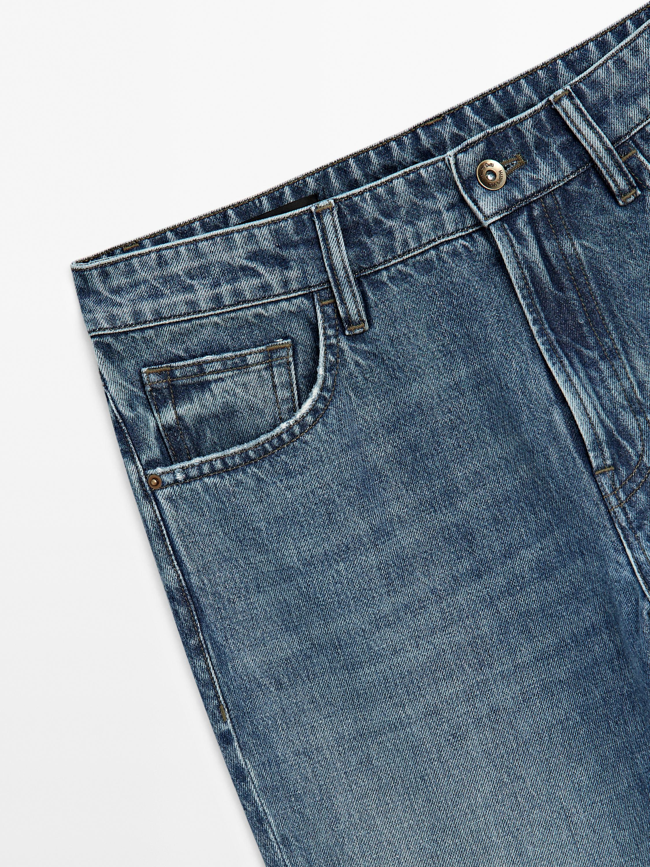 Tapered fit jeans