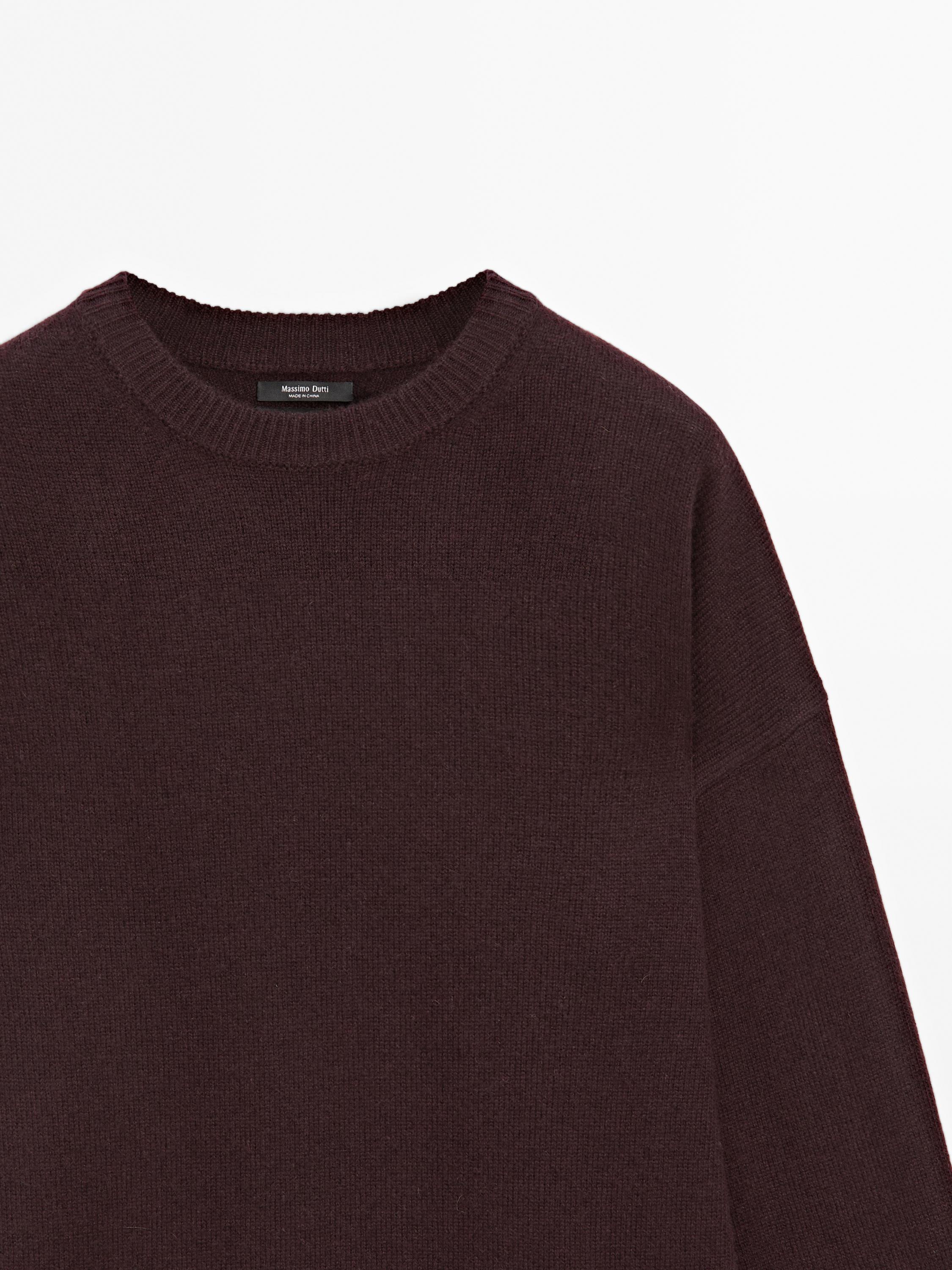 100% cashmere oversize knit sweater