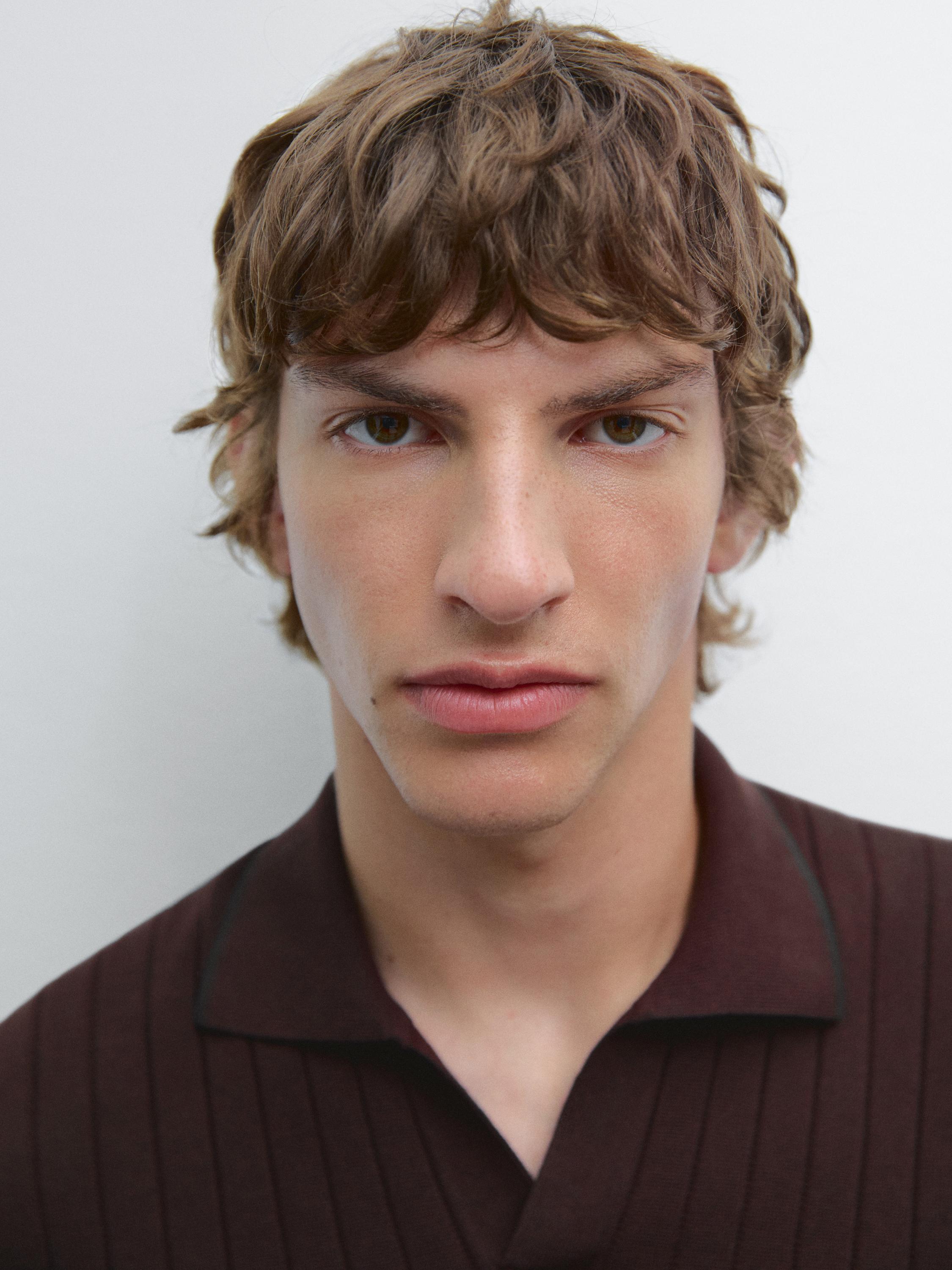 Ribbed knit polo shirt