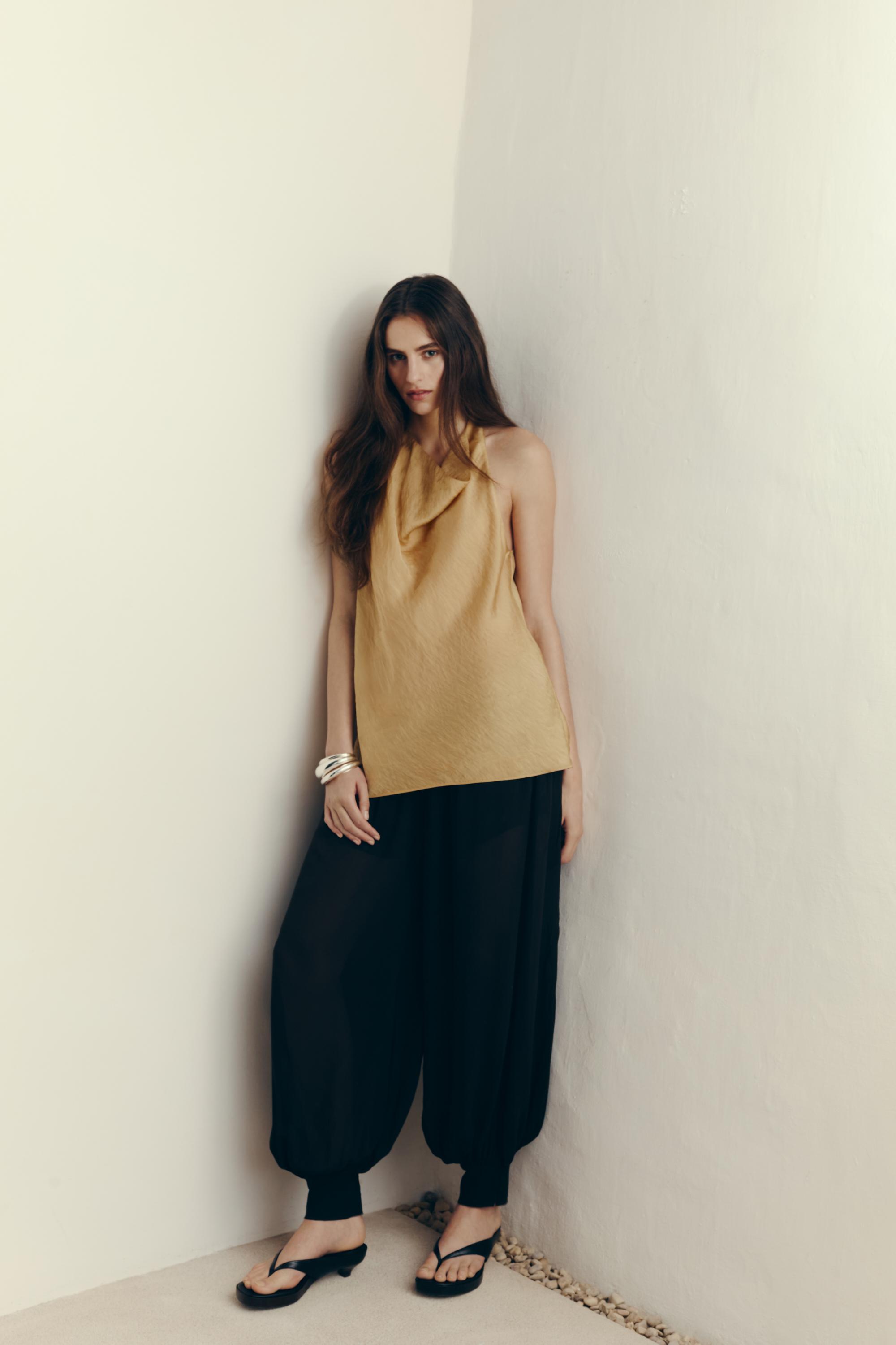 Flowing top with cowl neckline — Vanilla
