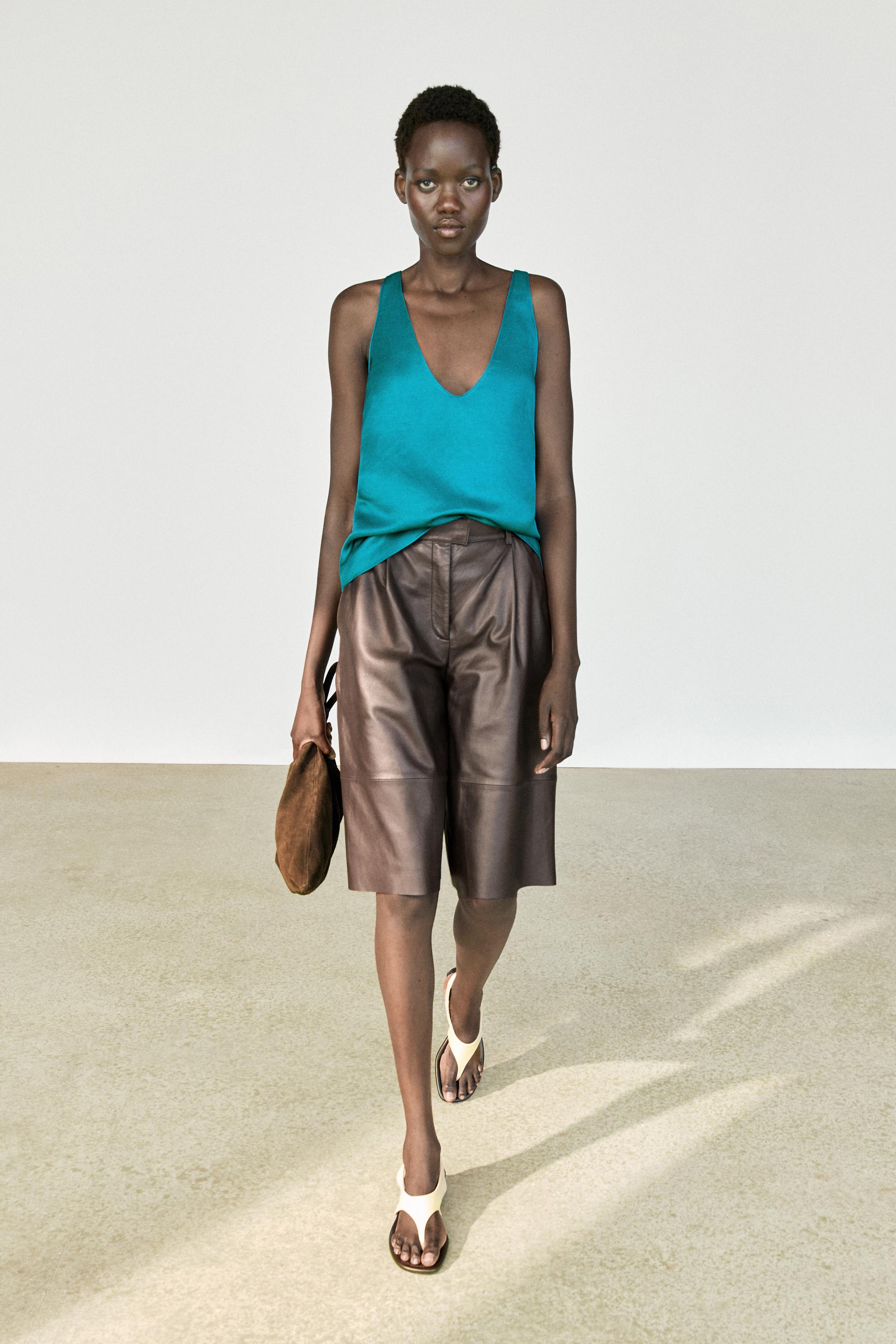 Long nappa leather Bermuda shorts — BROWN
