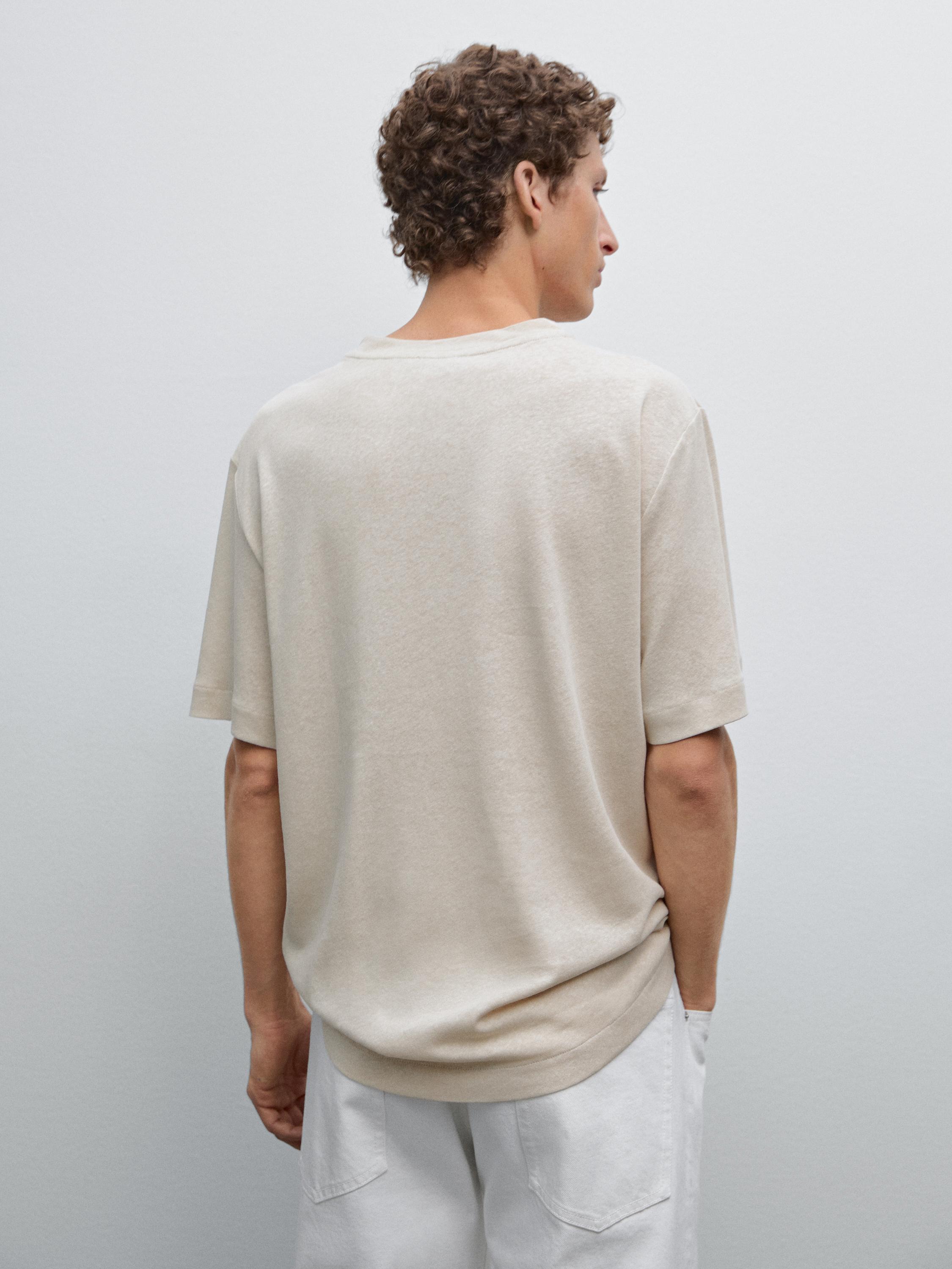 Short-sleeved T-shirt with linen