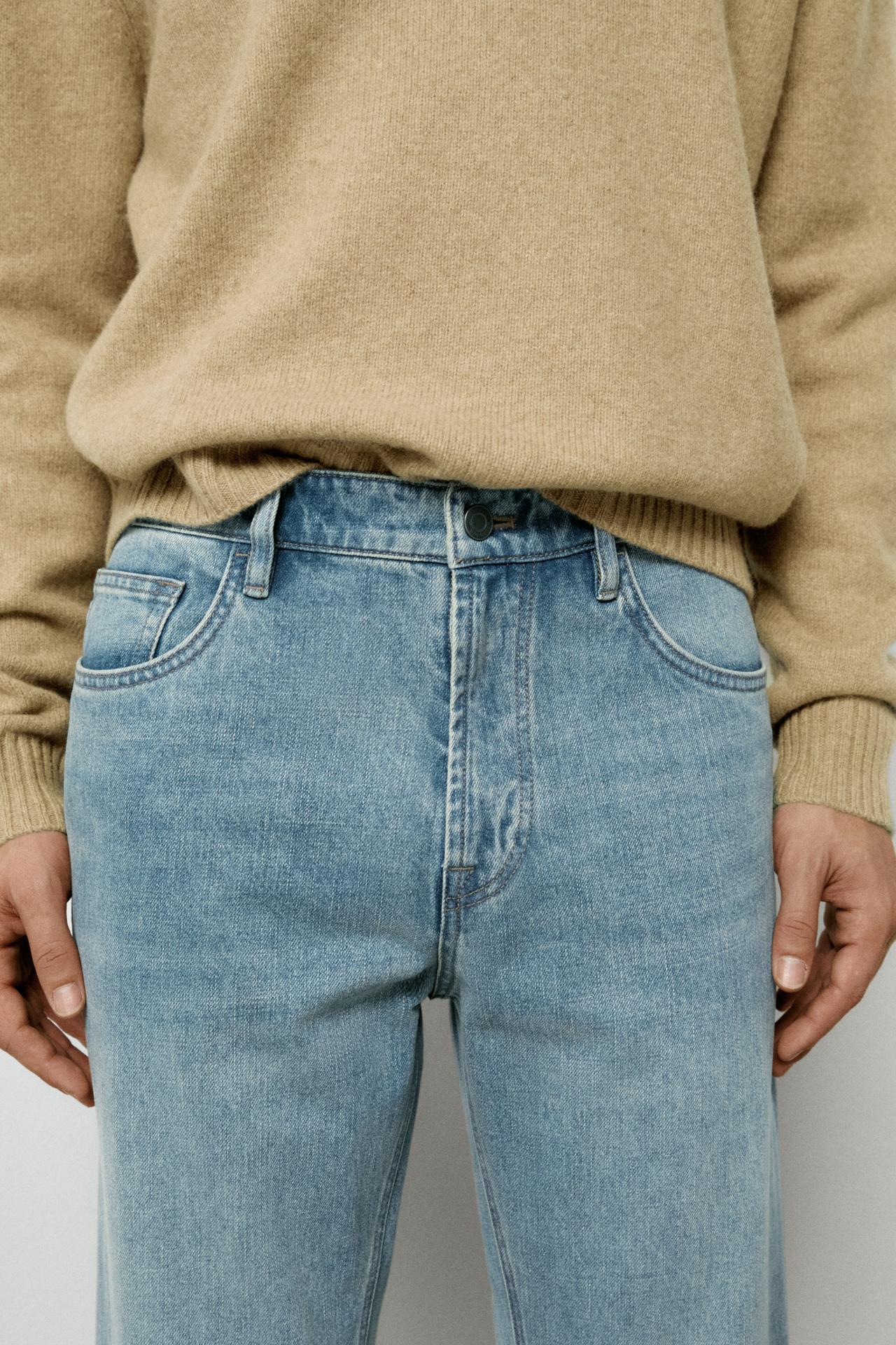 Tapered fit jeans — Light Blue