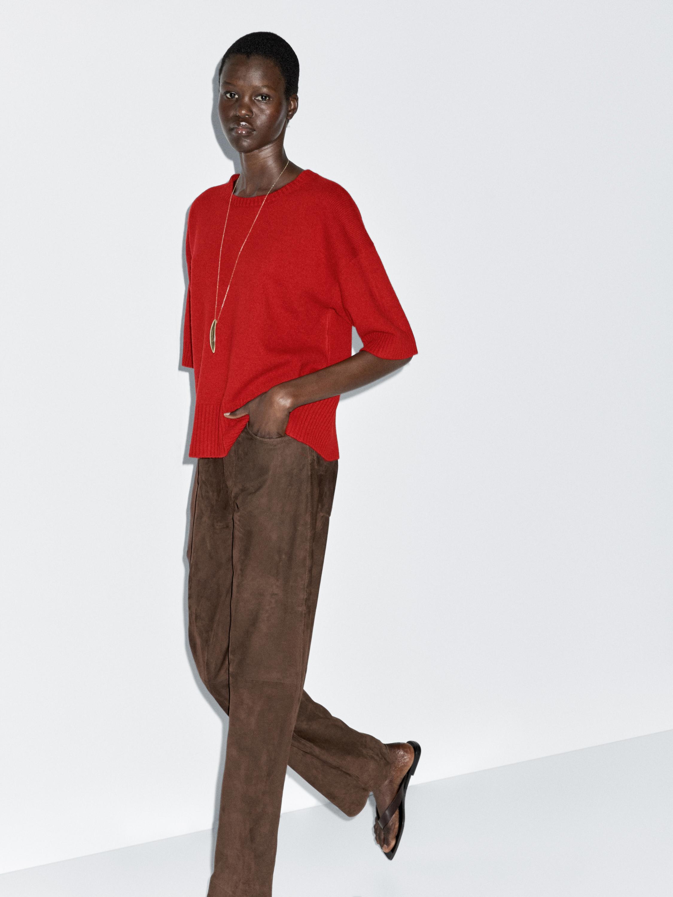 سويتر من الصوف المخلوط بياقة دائرية