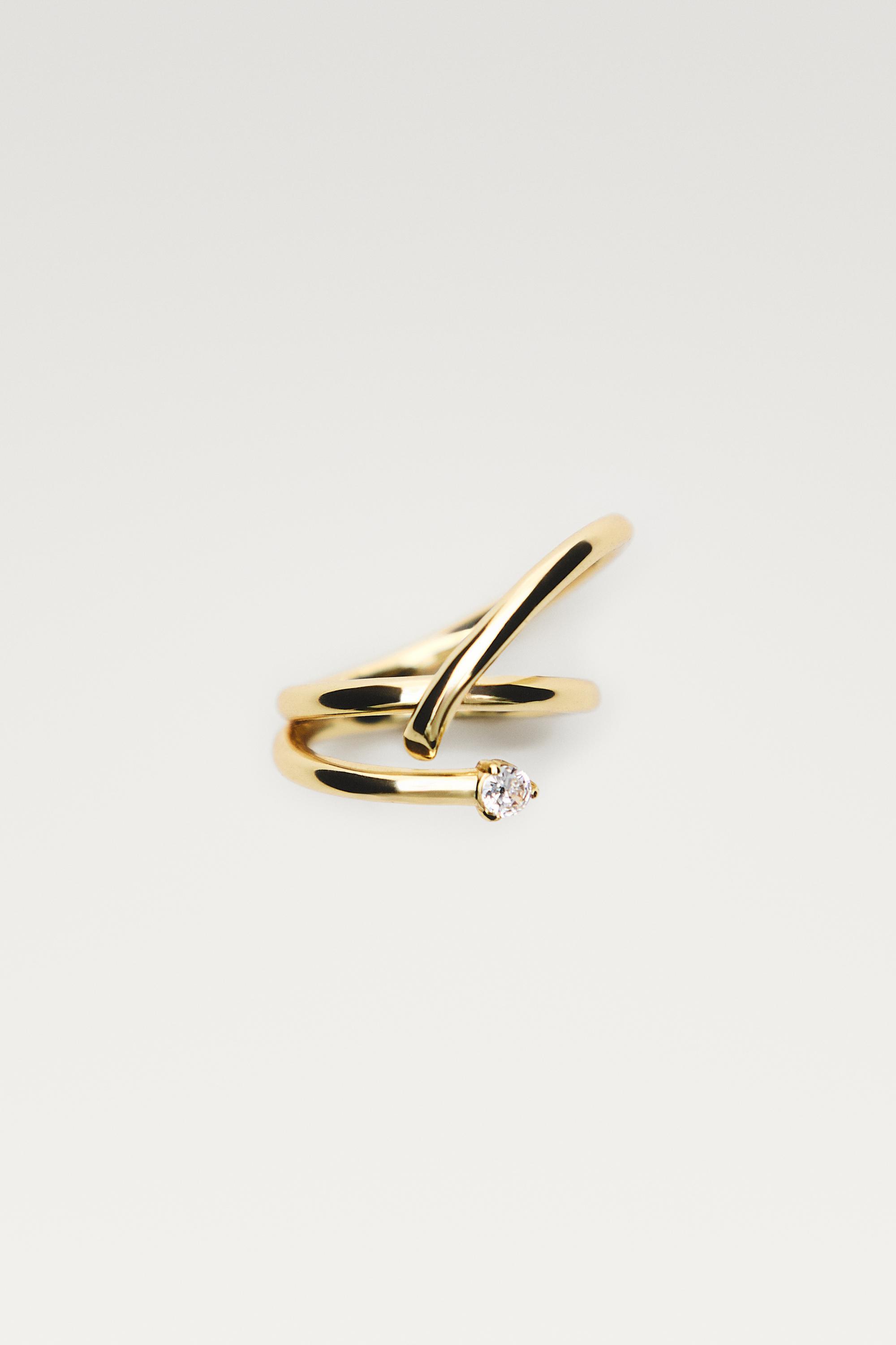 Wide shimmery volume ring — GOLDEN