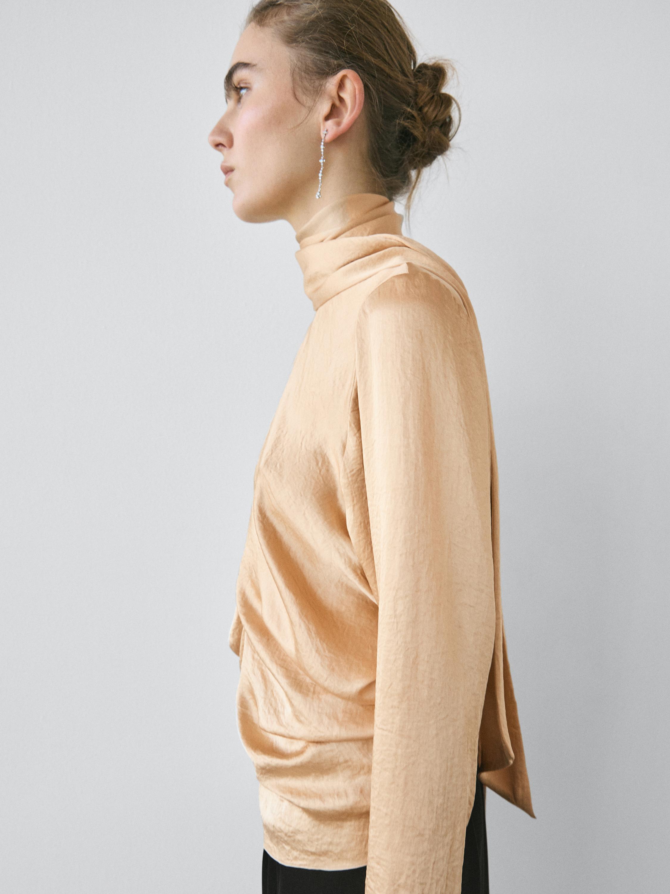 Flowing satin blouse with tie detail - STUDIO — Beige