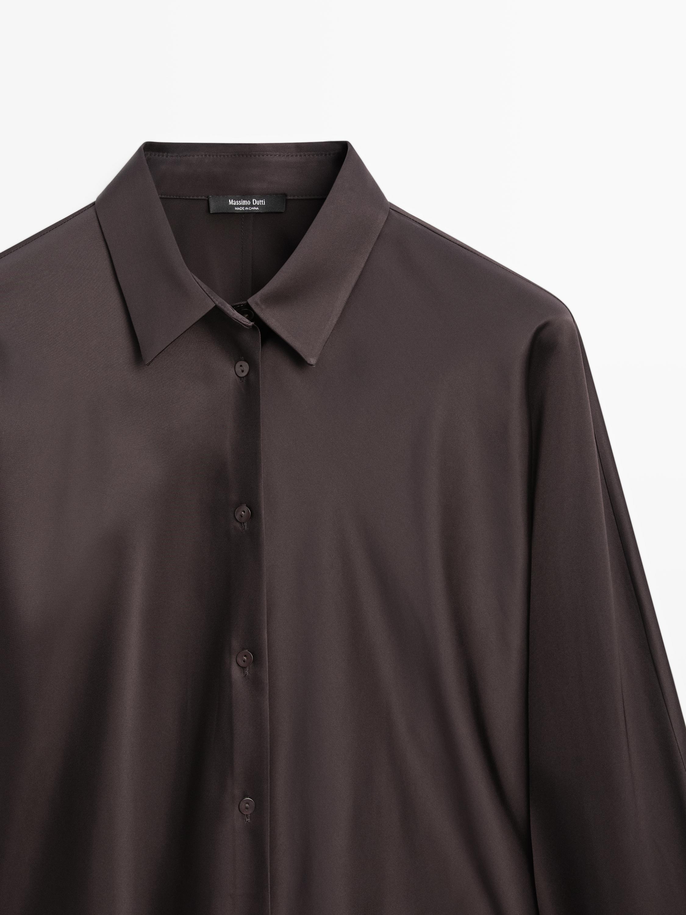 Camisa satinada manga murciélago