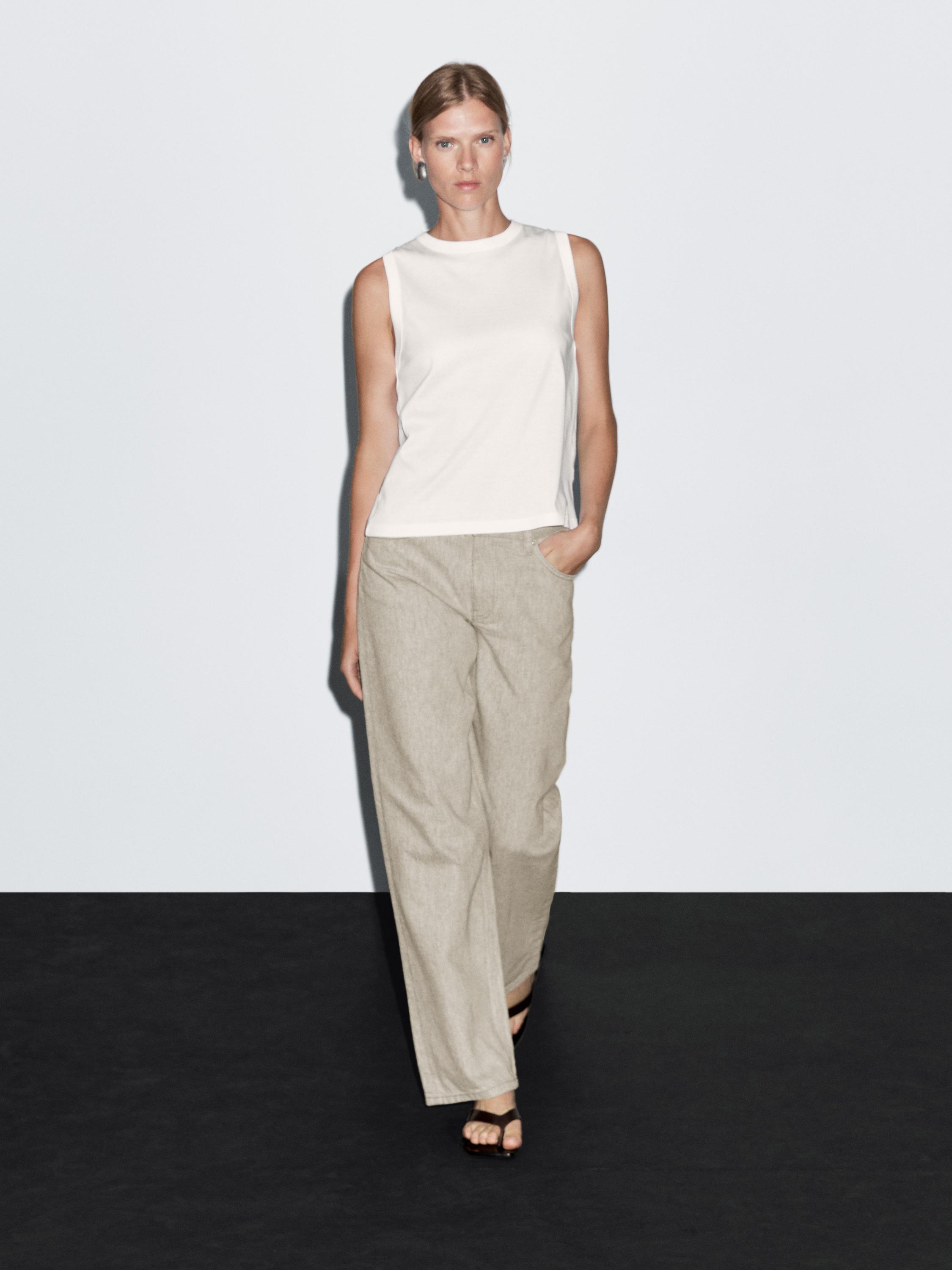 Mid-rise wide-leg jeans