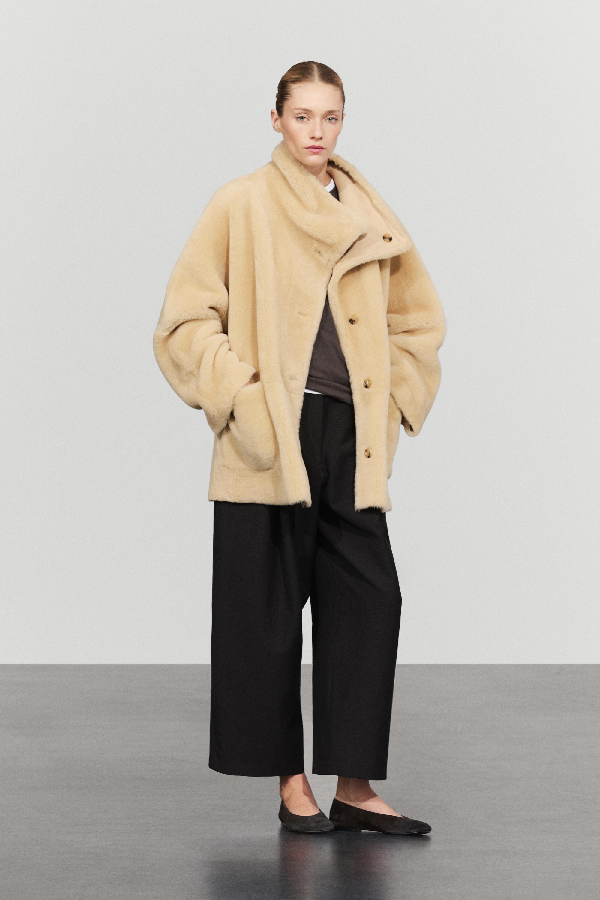 Reversible fur leather coat — CREAM