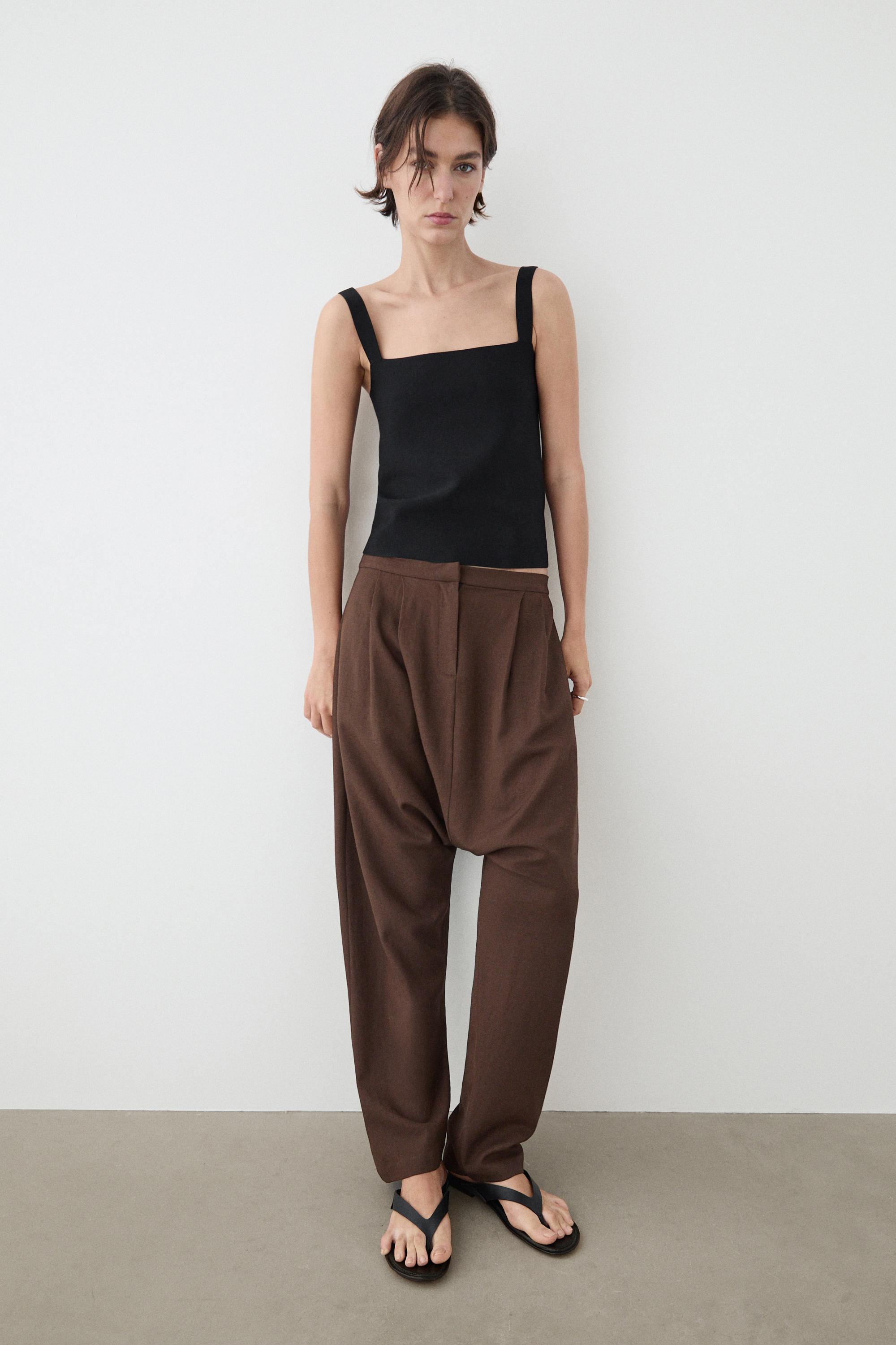 Knit top with a square neckline — BLACK