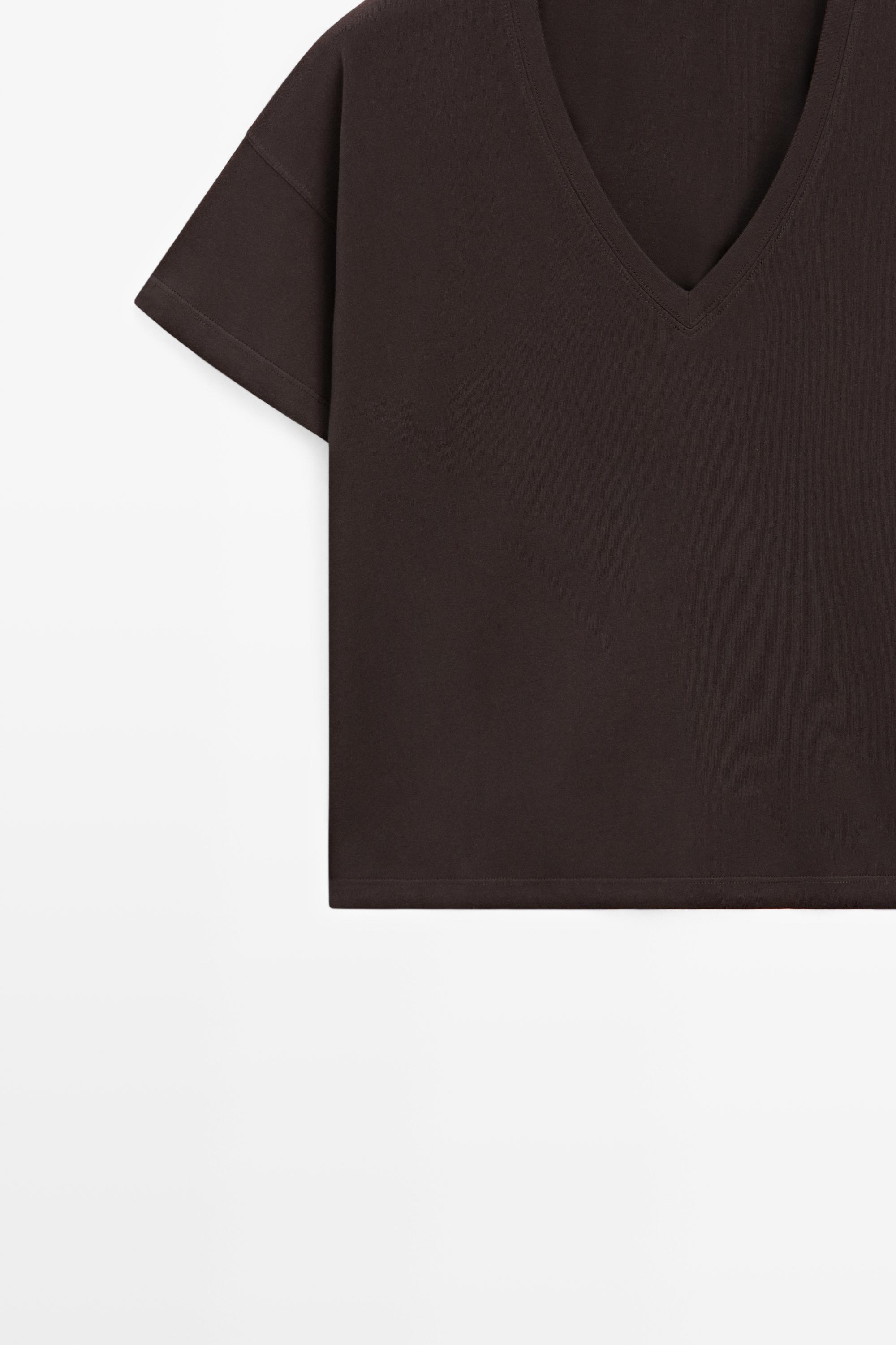 Flowing cropped fit V-neck T-shirt — BROWN