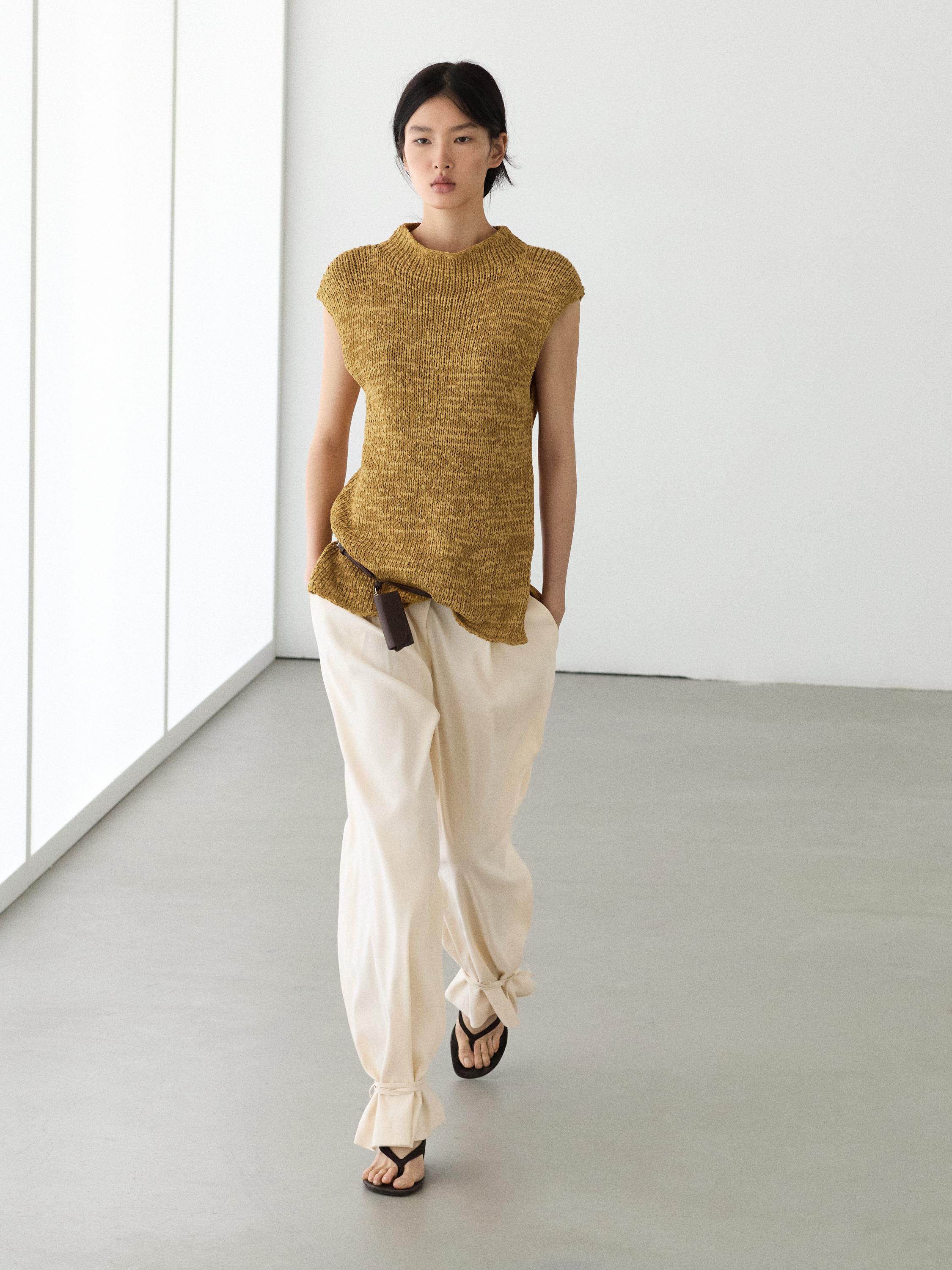 Cotton blend knit top — Curry