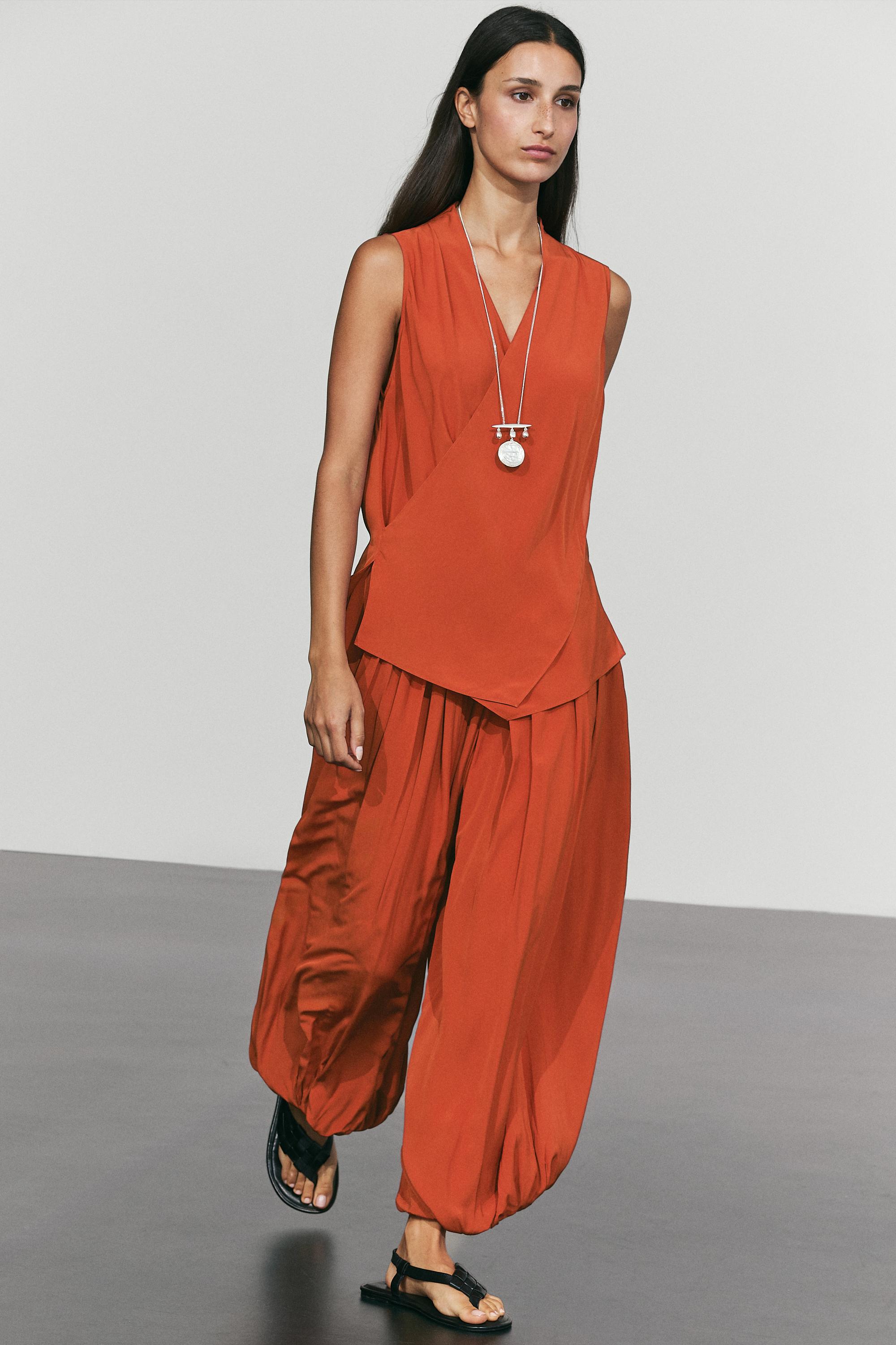 Pleated sarouel trousers total look — TERRA-COTTA