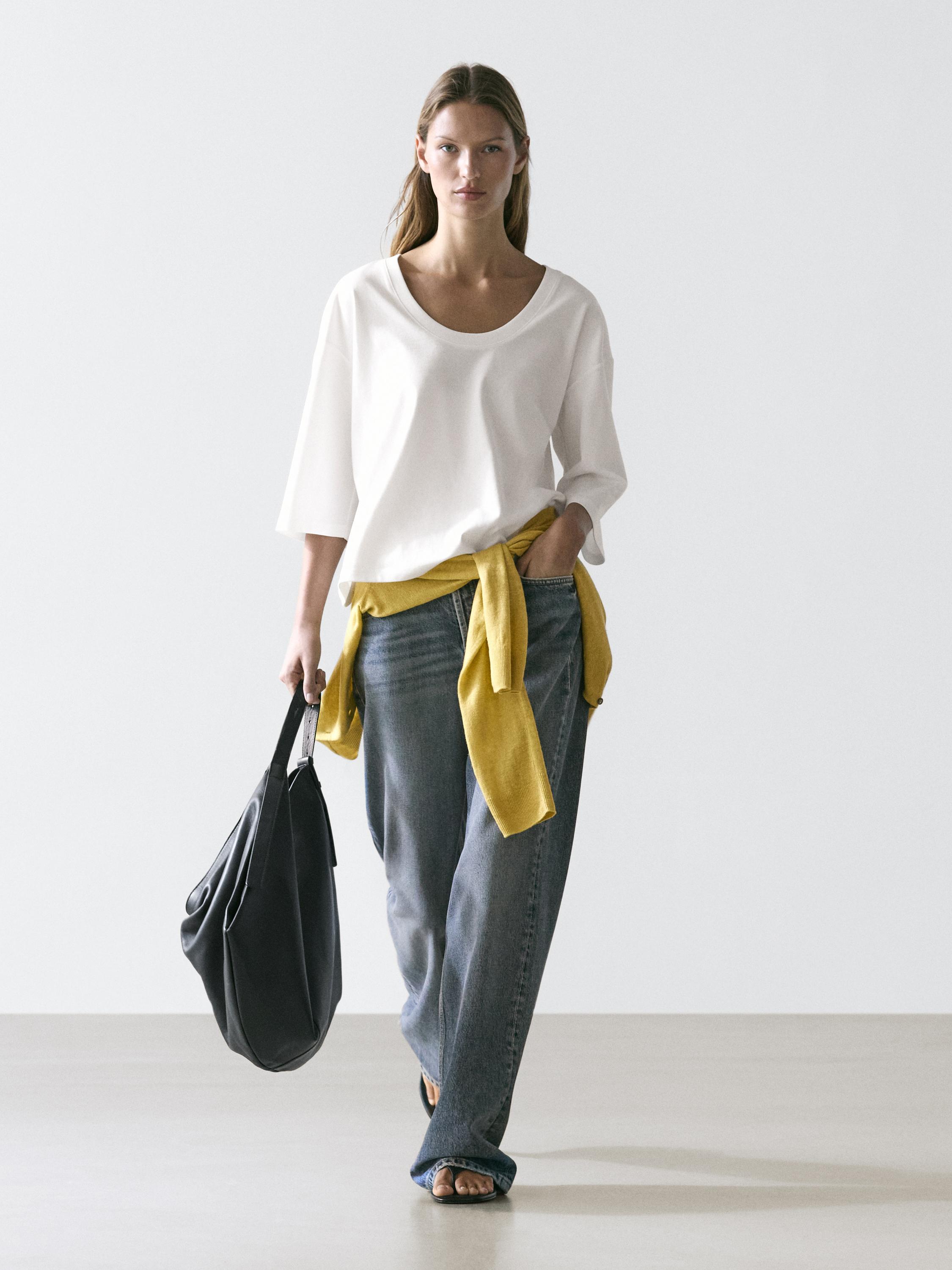 تيشرت قطن 100% بياقة واسعة