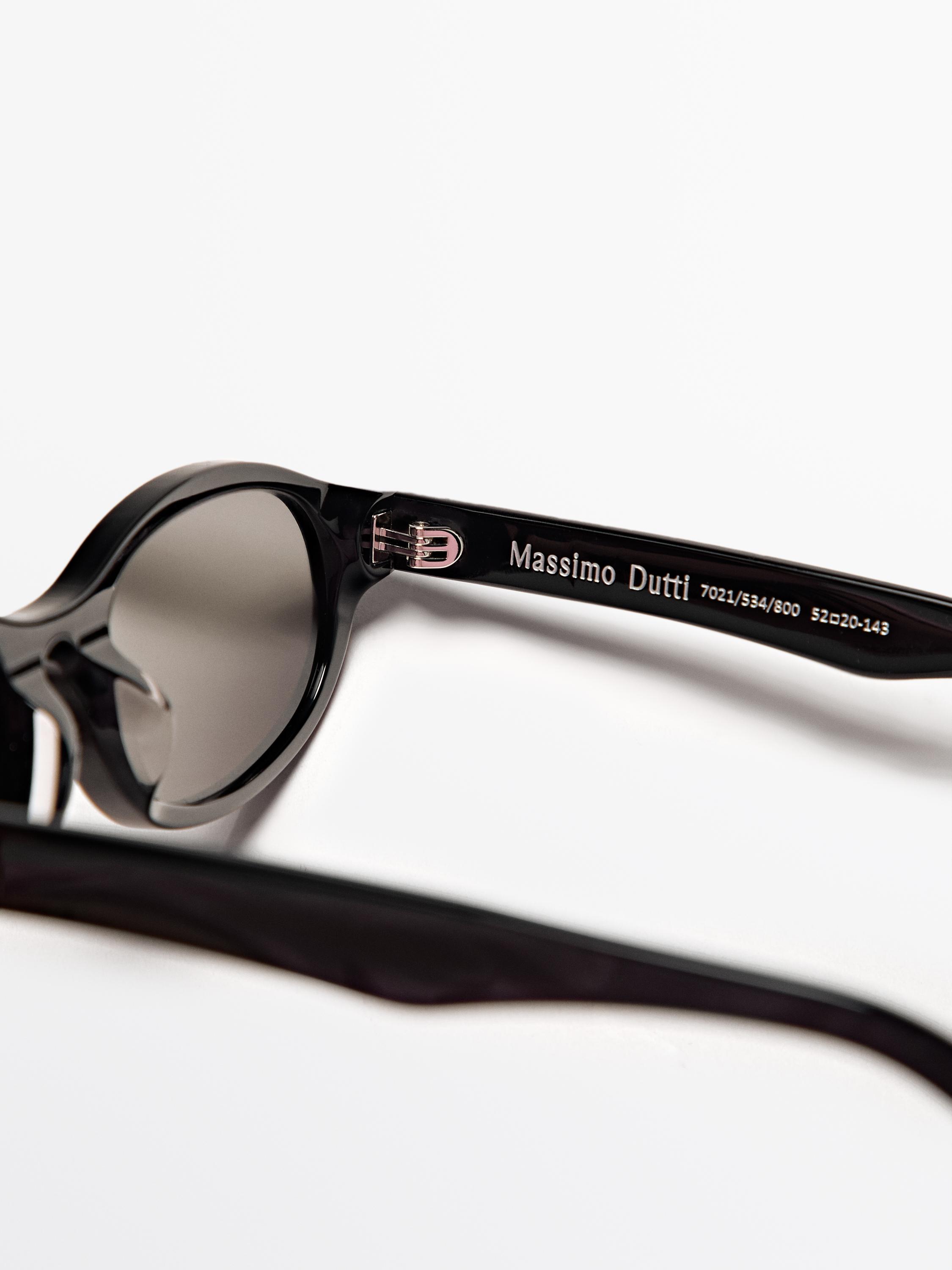 Small round sunglasses