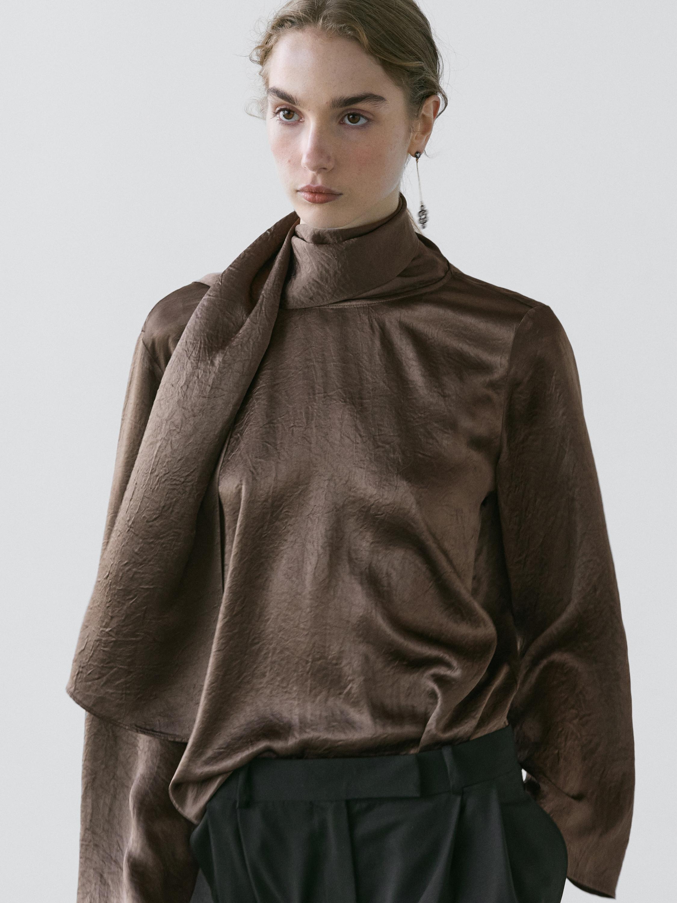 Chemisier fluide satiné nœud