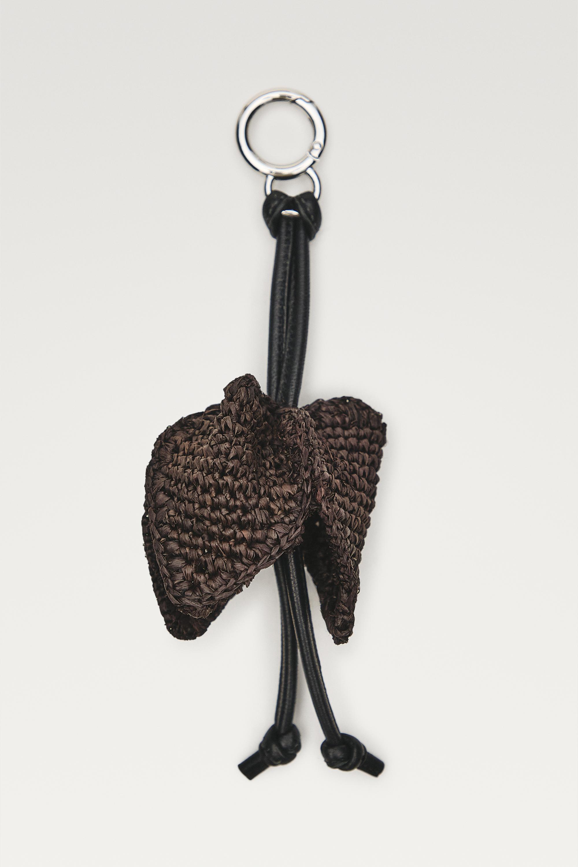 Raffia tulip charm — BROWN