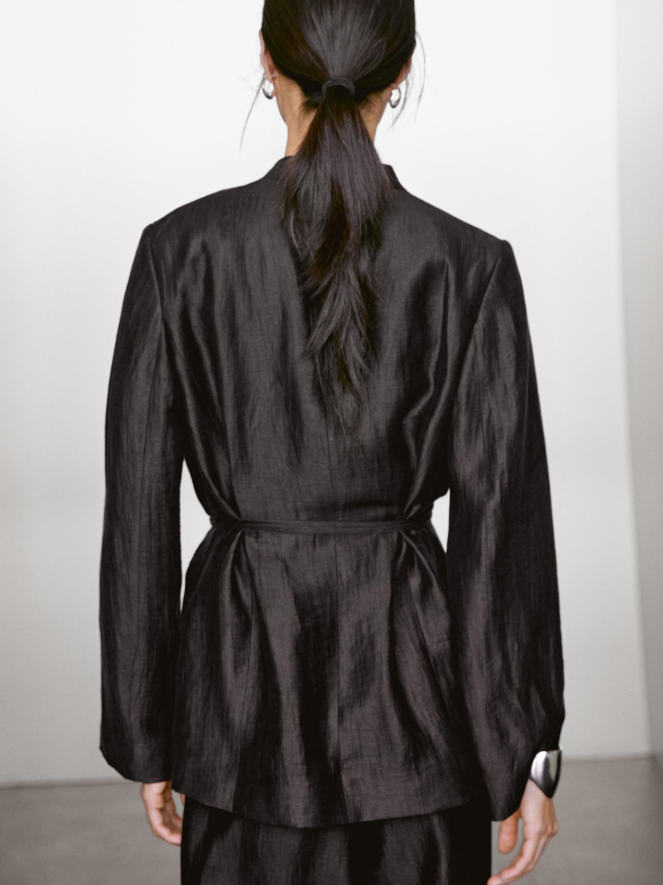 Kimono ze lněné směsi s detailem vázačky